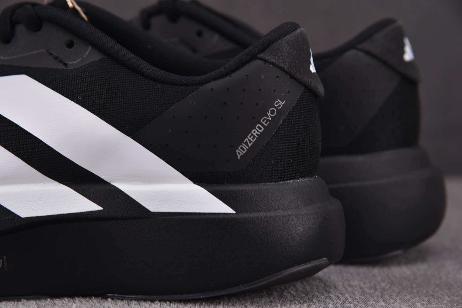  AD Adizero EVO SL Black White 黑白 J 尺寸36 36.5 37 38 