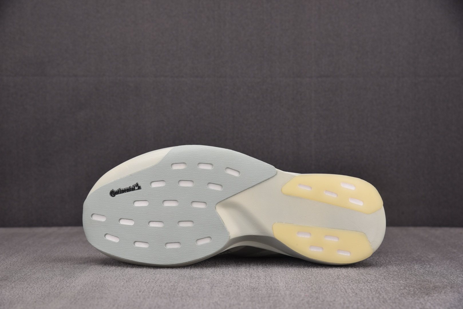  AD Adizero EVO SL Green White 浅绿白 JR5840 尺寸36 36.5 