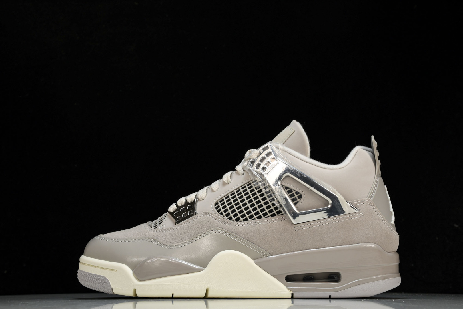AJ4矿石灰 尺码40-48.5

纯原版出品-Air Jordan 4 Light Iron Ore 