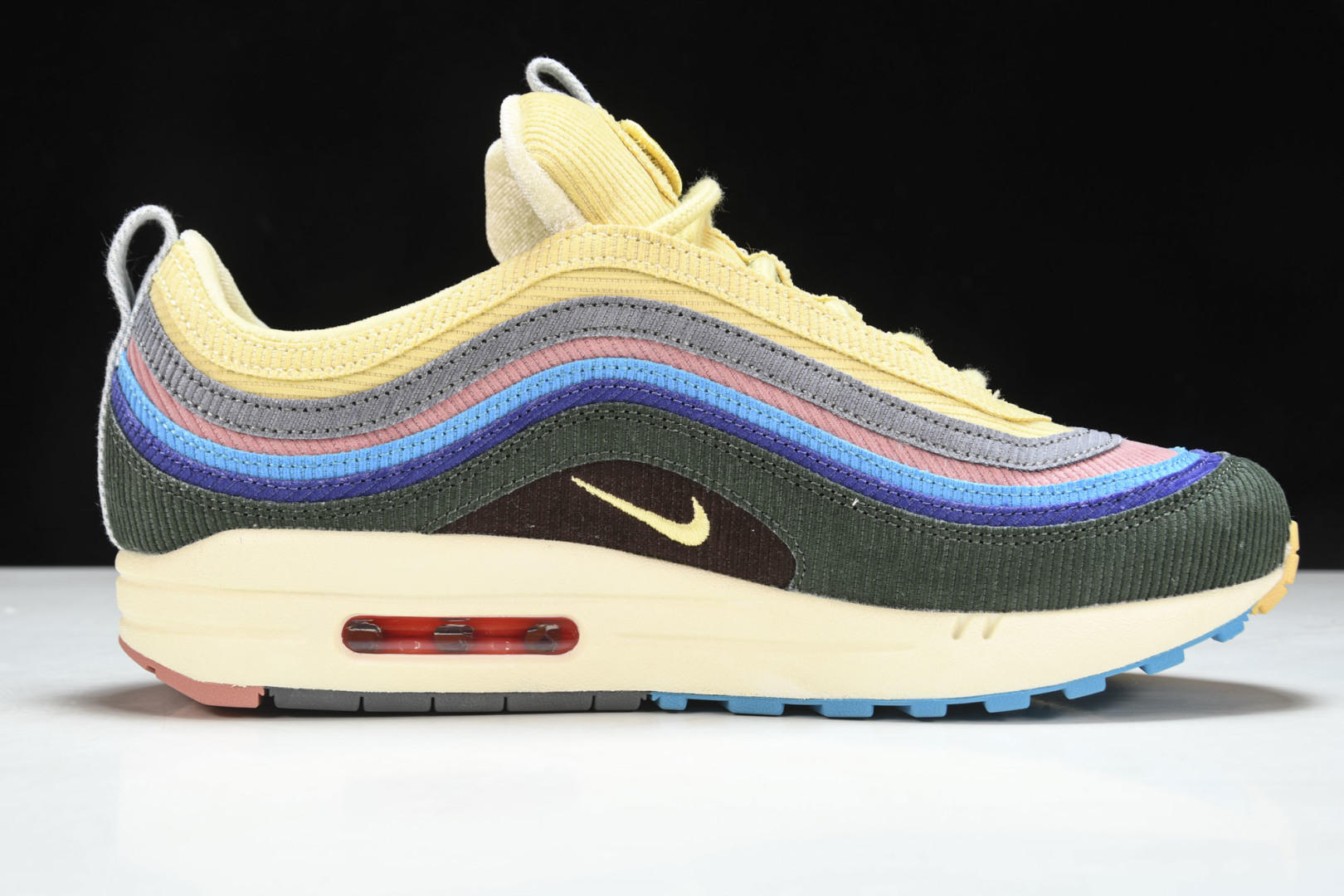 97 灯芯绒 尺码：36-47.5

纯原版出品-Nike Air Max 1/97 灯芯绒 AJ421