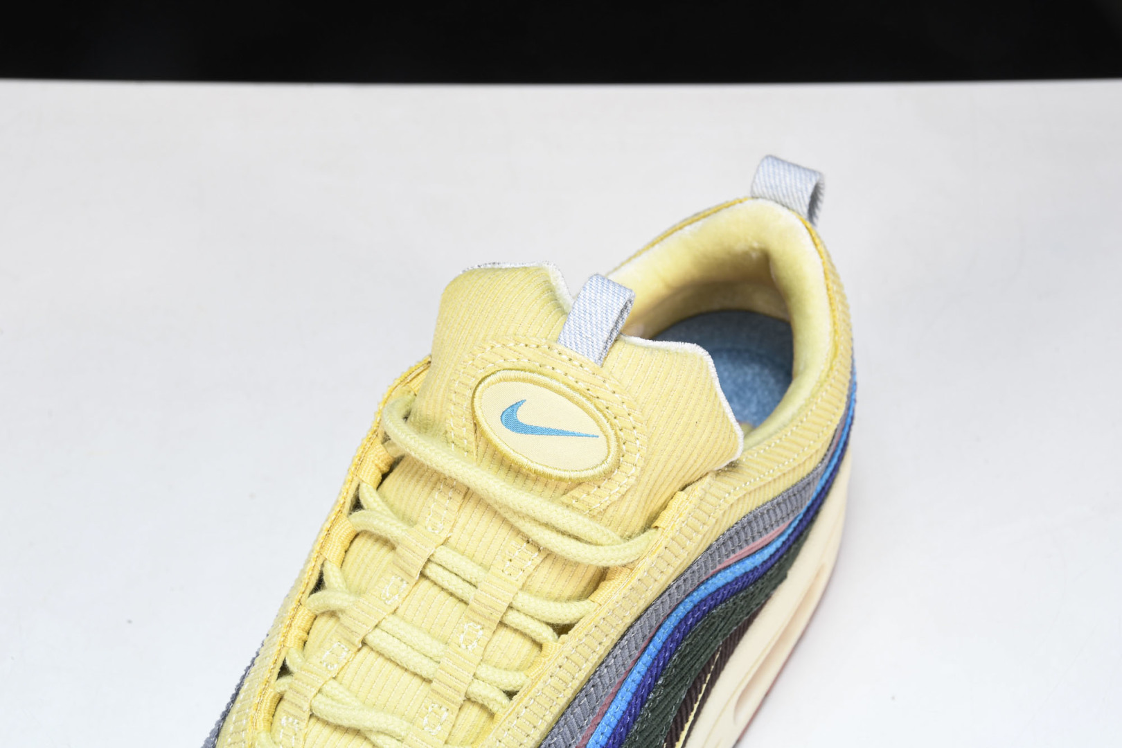 97 灯芯绒 尺码：36-47.5

纯原版出品-Nike Air Max 1/97 灯芯绒 AJ421