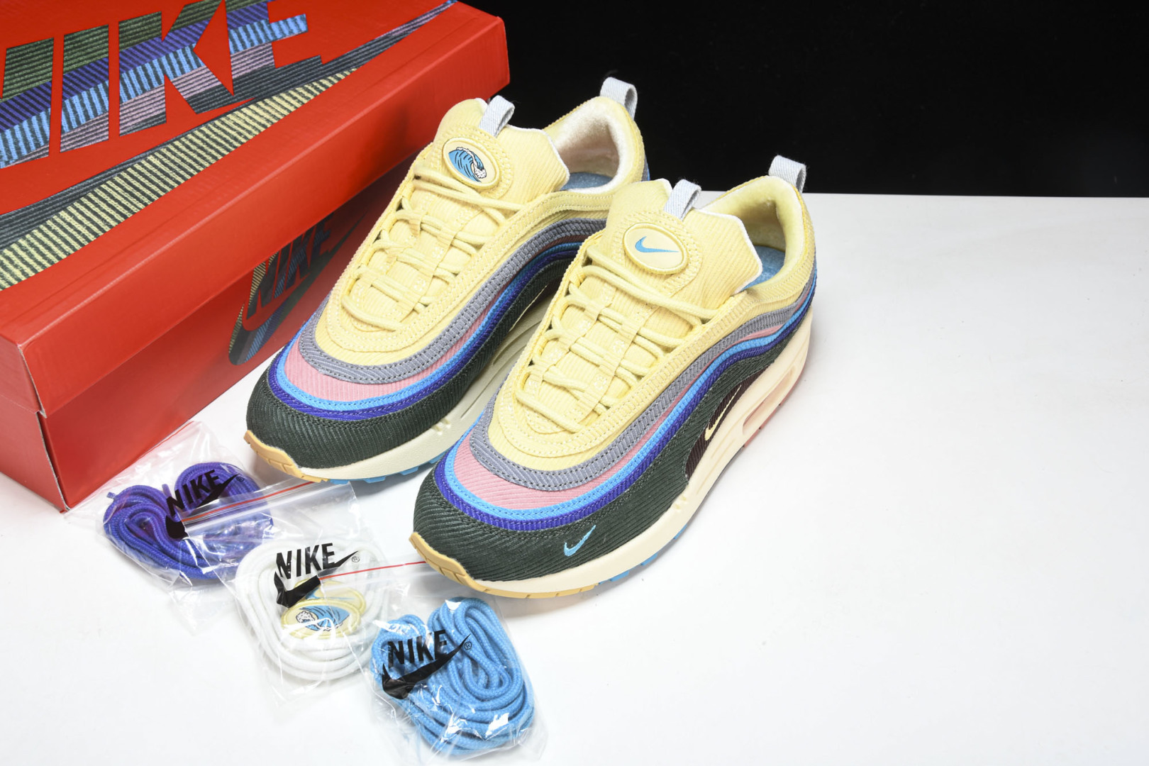 97 灯芯绒 尺码：36-47.5

纯原版出品-Nike Air Max 1/97 灯芯绒 AJ421
