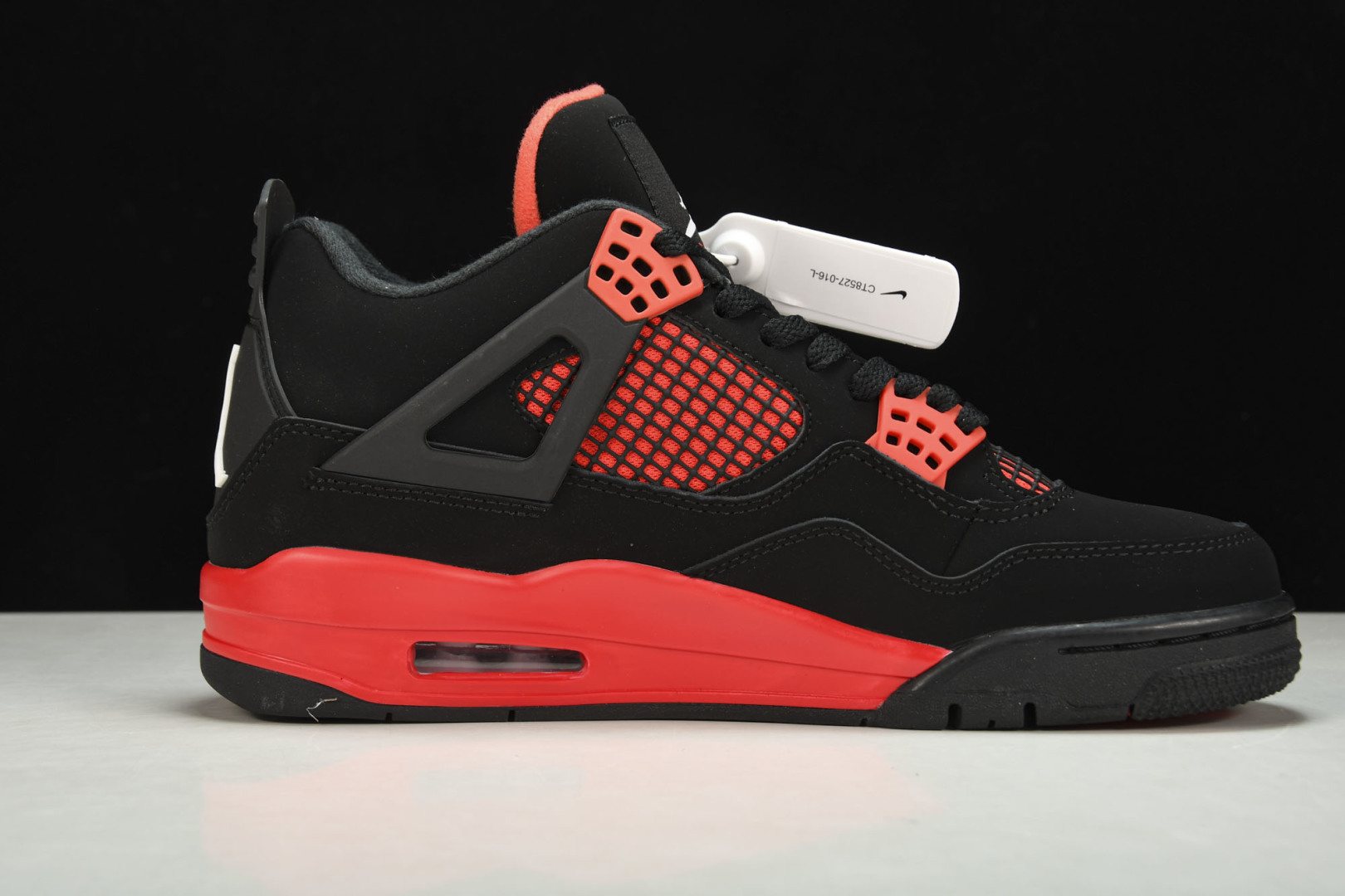 AJ4黑红 尺码40-48.5

纯原版-Air Jordan 4 Retro University B