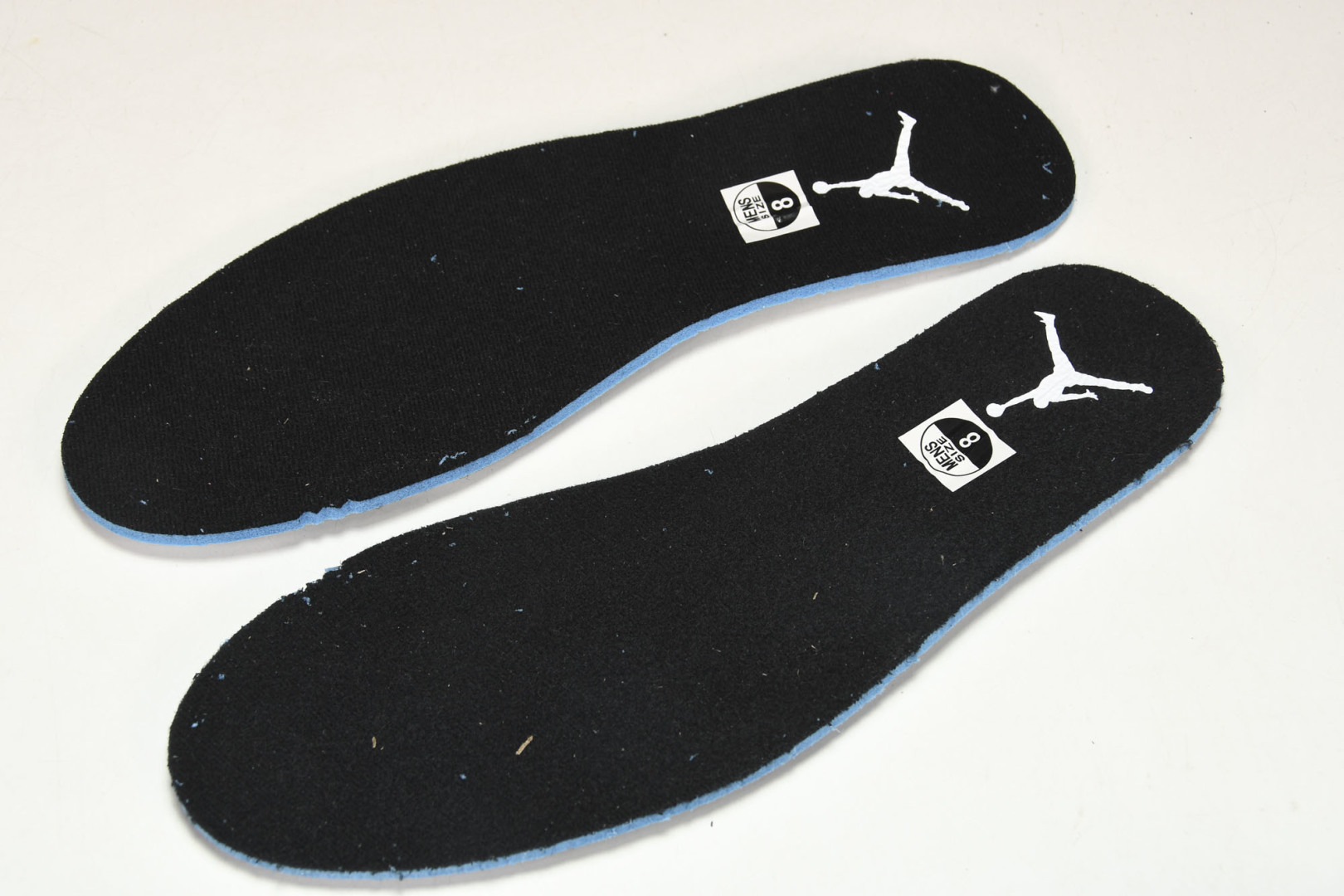AJ4黑红 尺码40-48.5

纯原版-Air Jordan 4 Retro University B