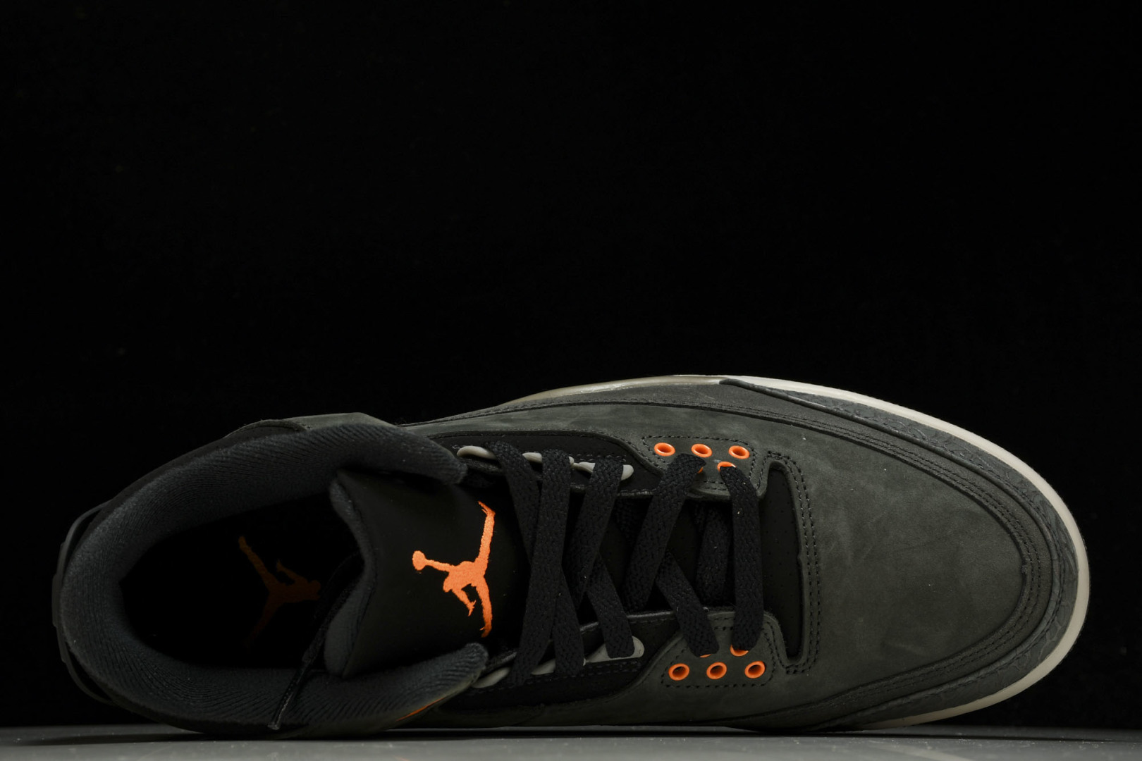 AJ3恐惧 鞋码40-48.5

纯原出品-Air Jordan AJ3 Retro 恐惧 CT8532