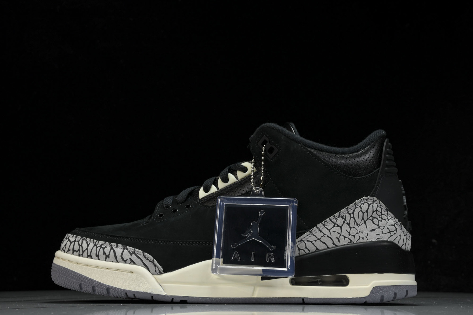 AJ3黑色 尺码36-47.5

纯原-WMNS Air Jordan 3“Off Noir”黑色 CK