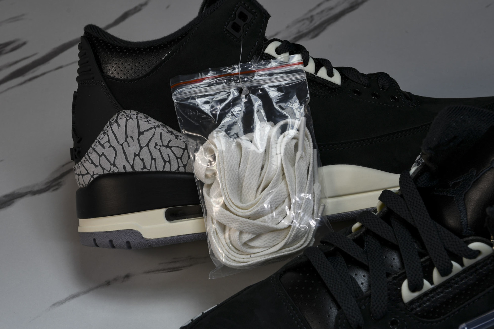 AJ3黑色 尺码36-47.5

纯原-WMNS Air Jordan 3“Off Noir”黑色 CK
