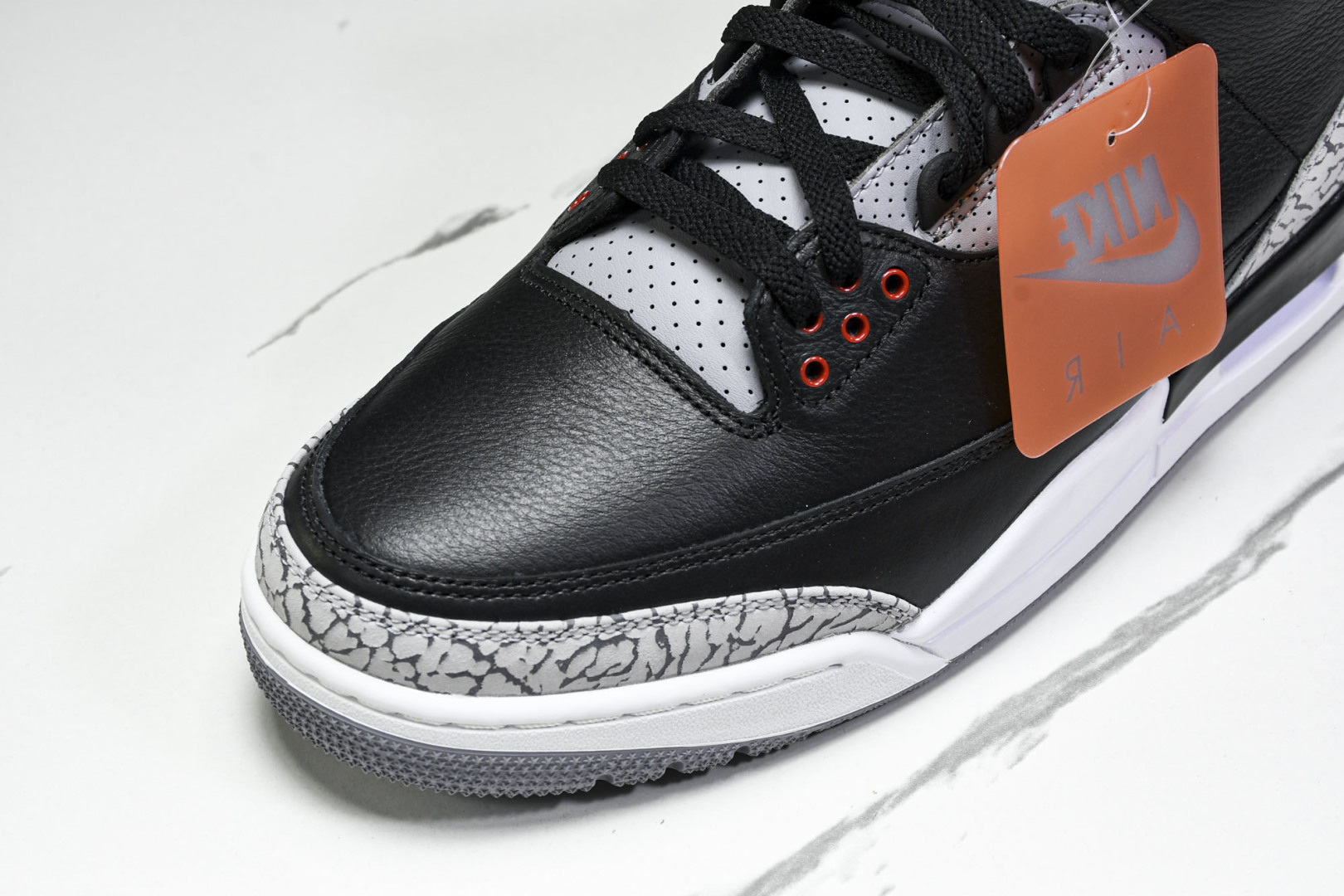AJ3 尺码40-48.5

纯原版出品-Air Jordan 3 Retro OG Black Cem