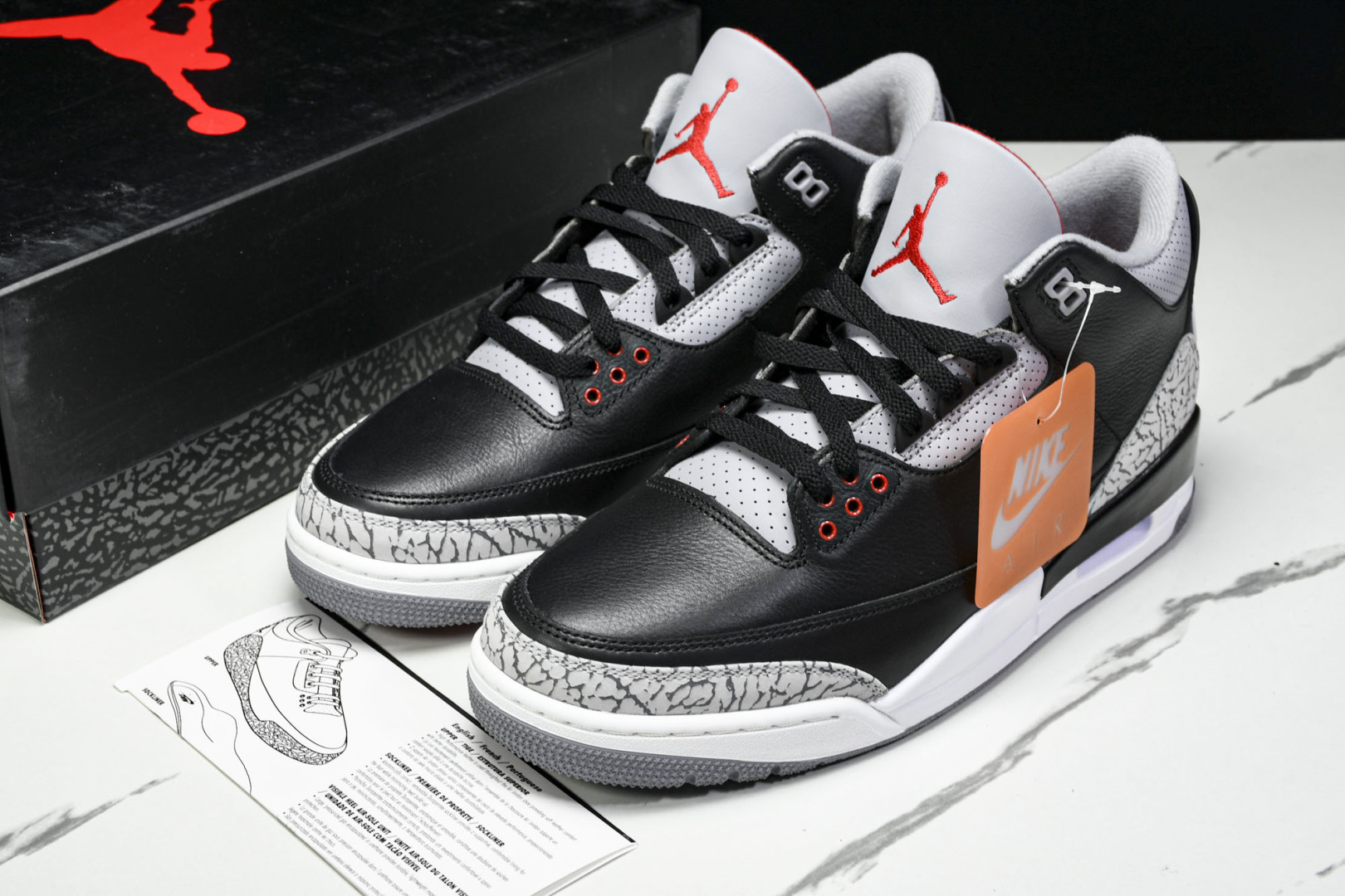 AJ3 尺码40-48.5

纯原版出品-Air Jordan 3 Retro OG Black Cem