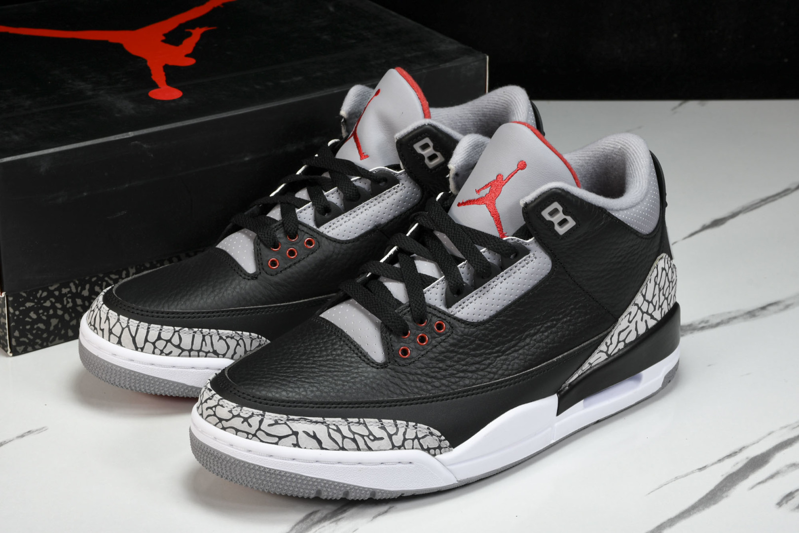 AJ3 黑水泥 鞋码36-47.5

纯原出品-Air Jordan 3 Retro Black Cem