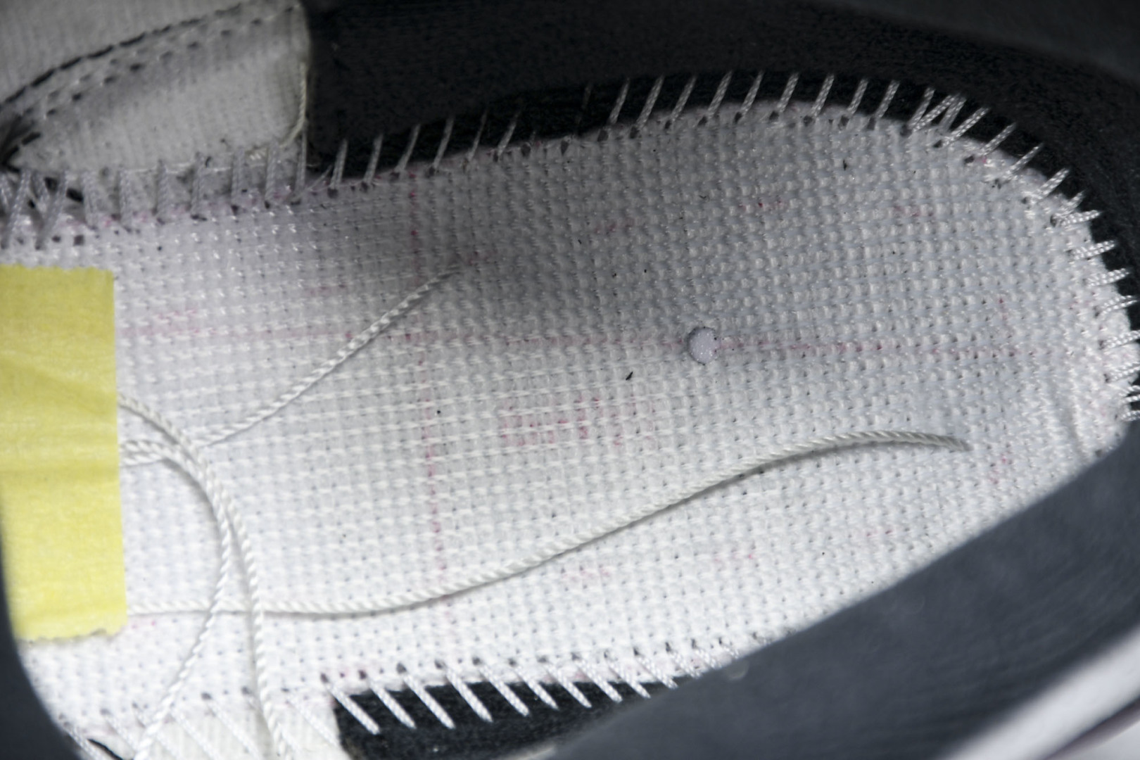 AJ3白灰黑 尺码：40-48.5

纯原版出品-Air Jordan 3 Retro 白灰黑 CT85