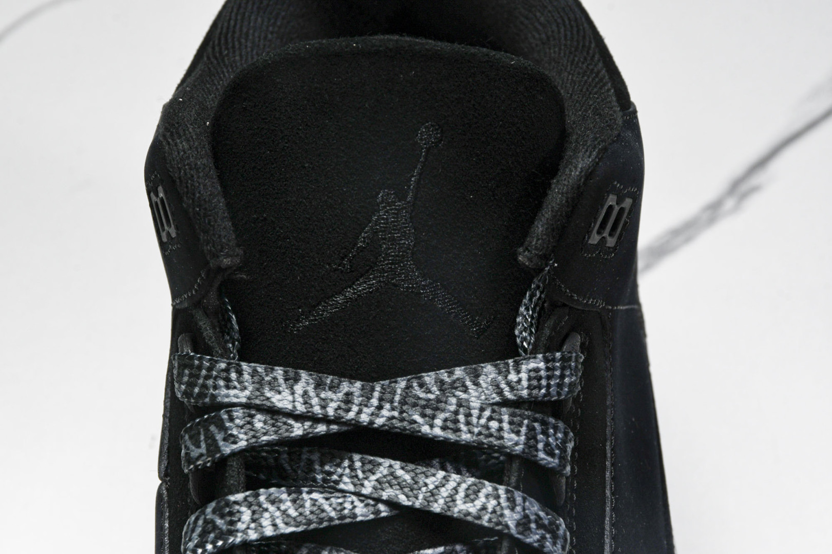 AJ3黑猫  尺码40-47.5

纯原版出品-AIR JORDAN 3 RETRO 黑猫 CK9246