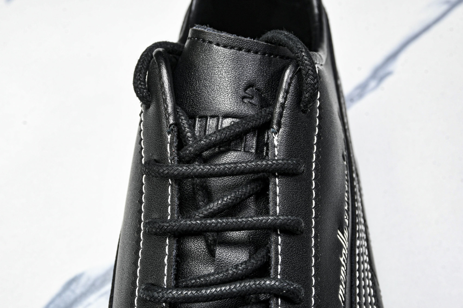 Puma 尺码36-45

纯原版出品-Puma SPeedcat x Noafterno Black 
