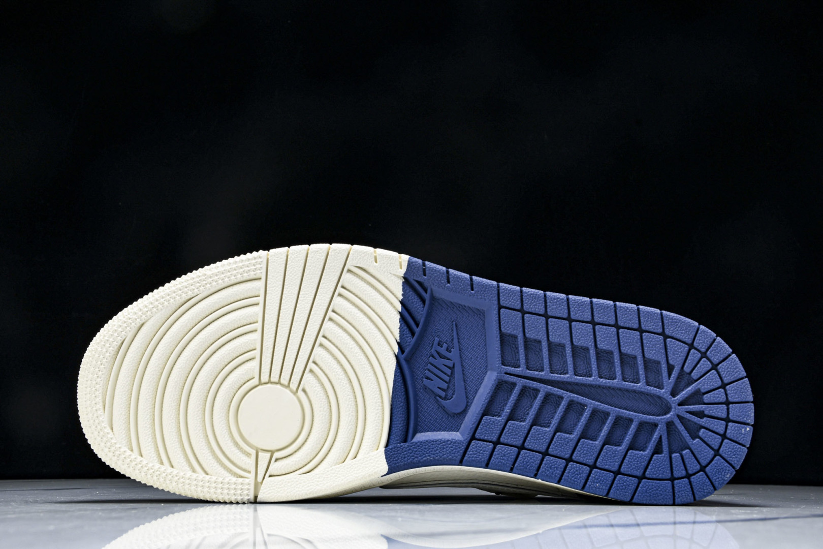  Travis Scott x Fragment Design x Air Jordan 1 Low O