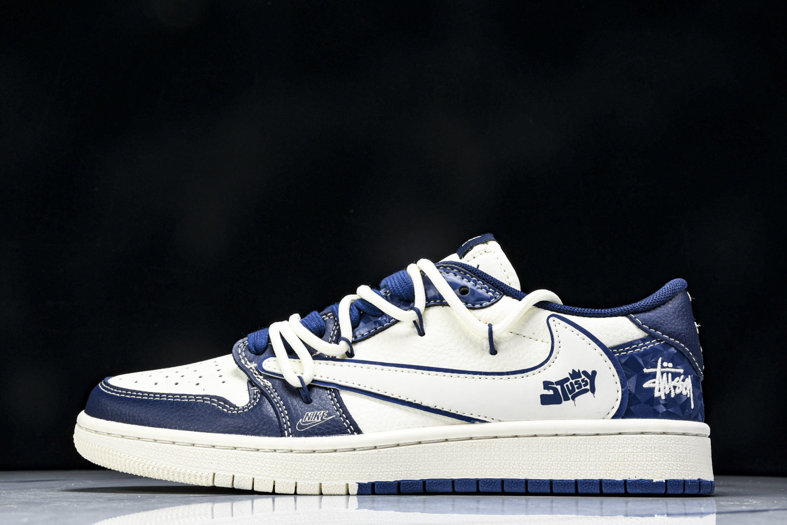  Travis Scott x Fragment Design x Air Jordan 1 Low O
