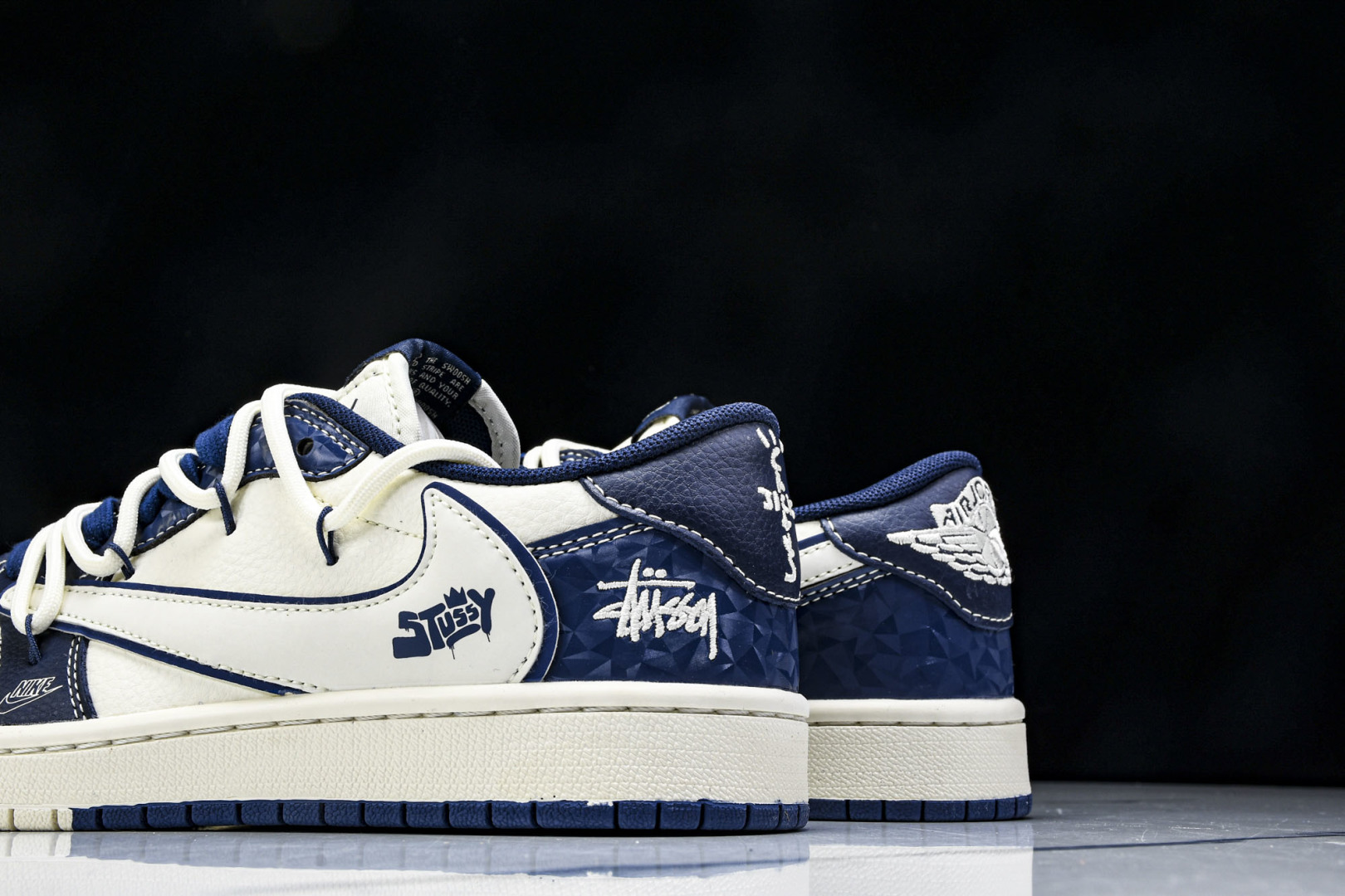 Travis Scott x Fragment Design x Air Jordan 1 Low O