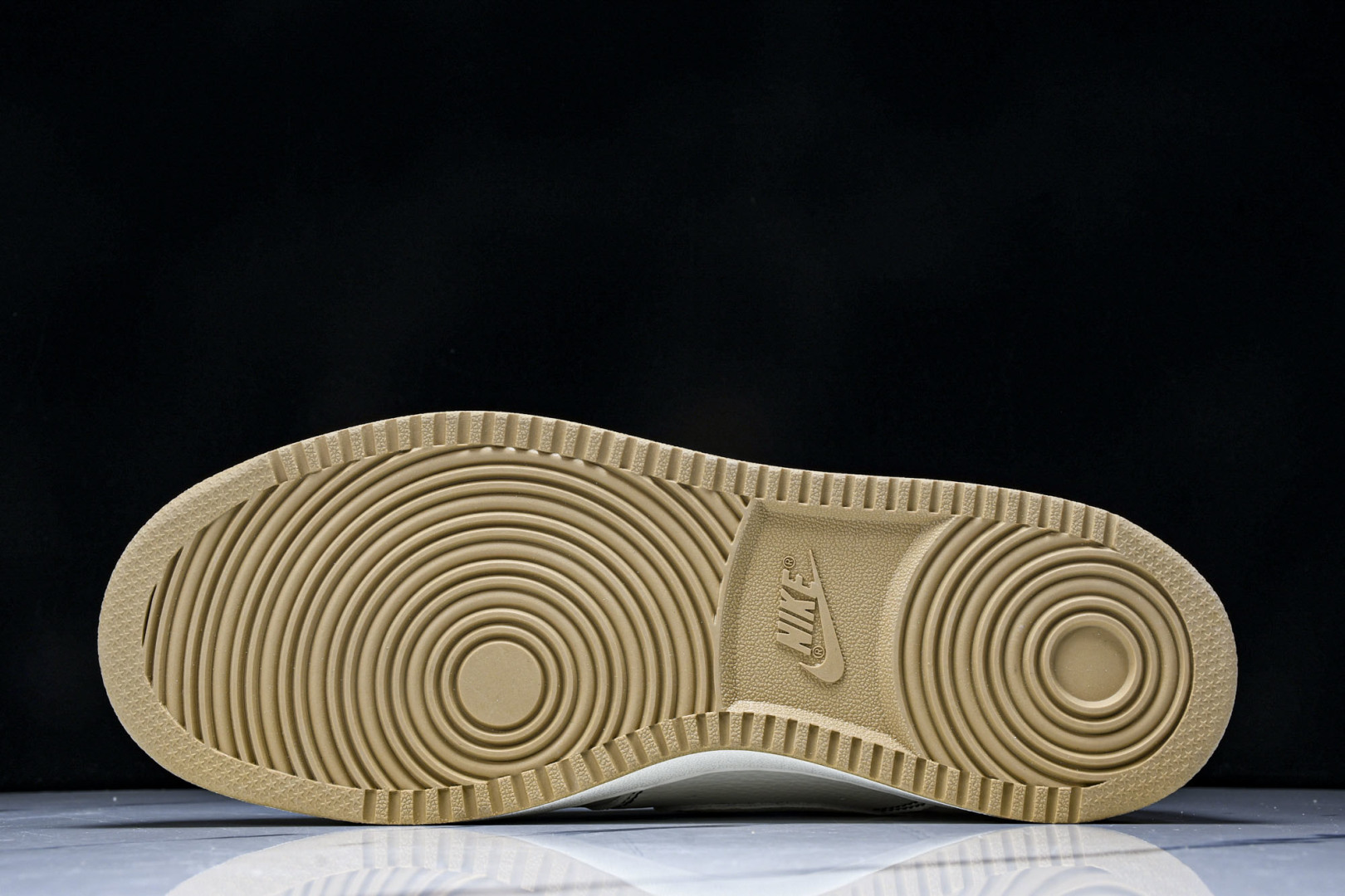  Nike Air Force 1'07 Supreme 联名 米白  货号：CS5288 013 尺寸
