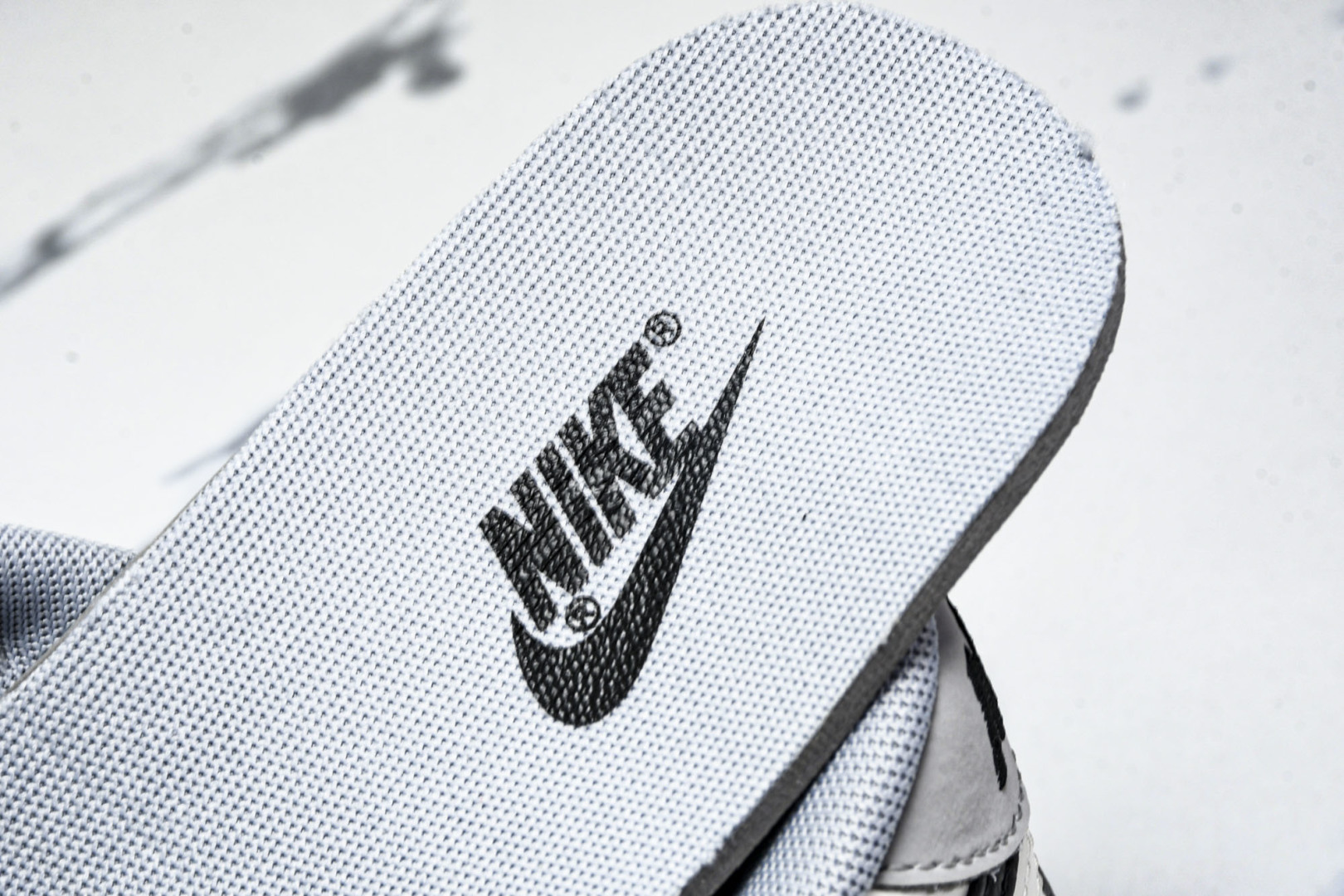  Nike SB Dunk Low 白黑灰 低帮休闲板鞋 IB3079-101 尺寸 40 40.5 4