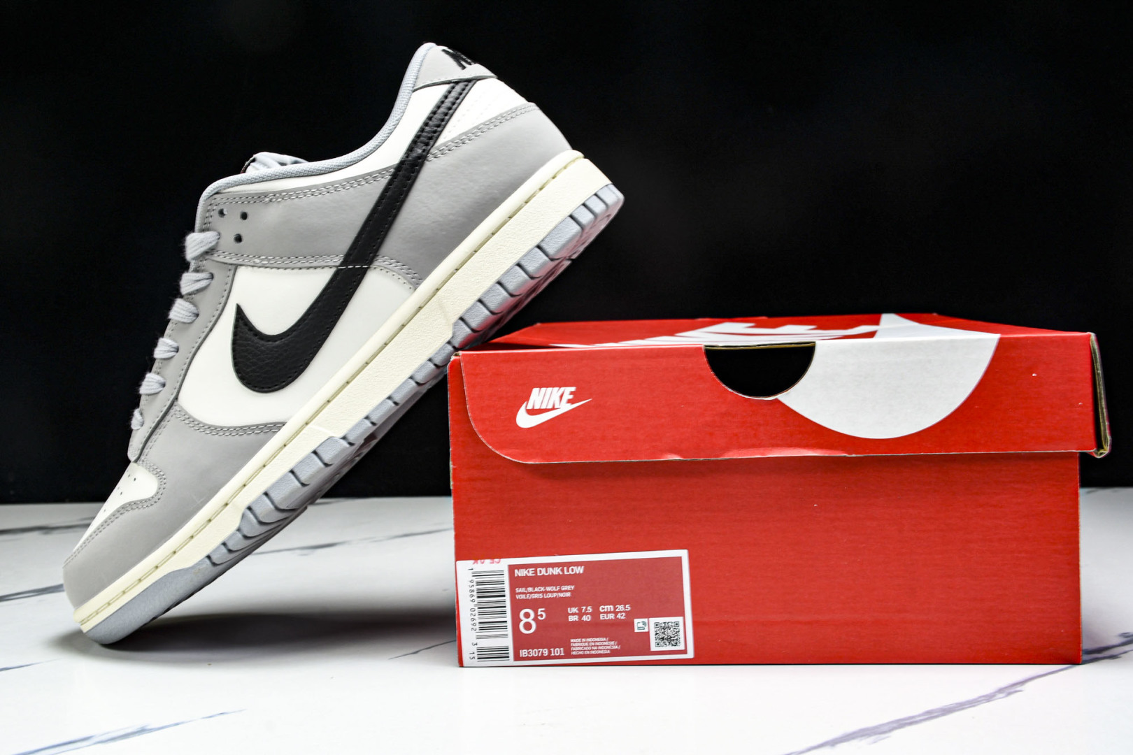  Nike SB Dunk Low 白黑灰 低帮休闲板鞋 IB3079-101 尺寸 40 40.5 4