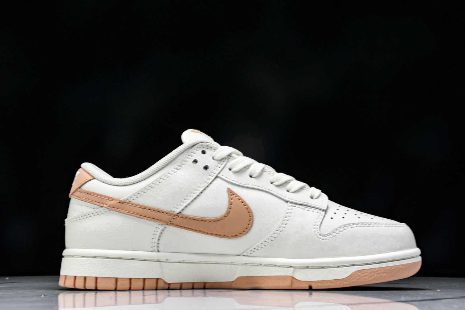  Nike SB Dunk Low 粉色爱恋 周年高端定制 低帮休闲板鞋 W-015 尺寸35.5 36