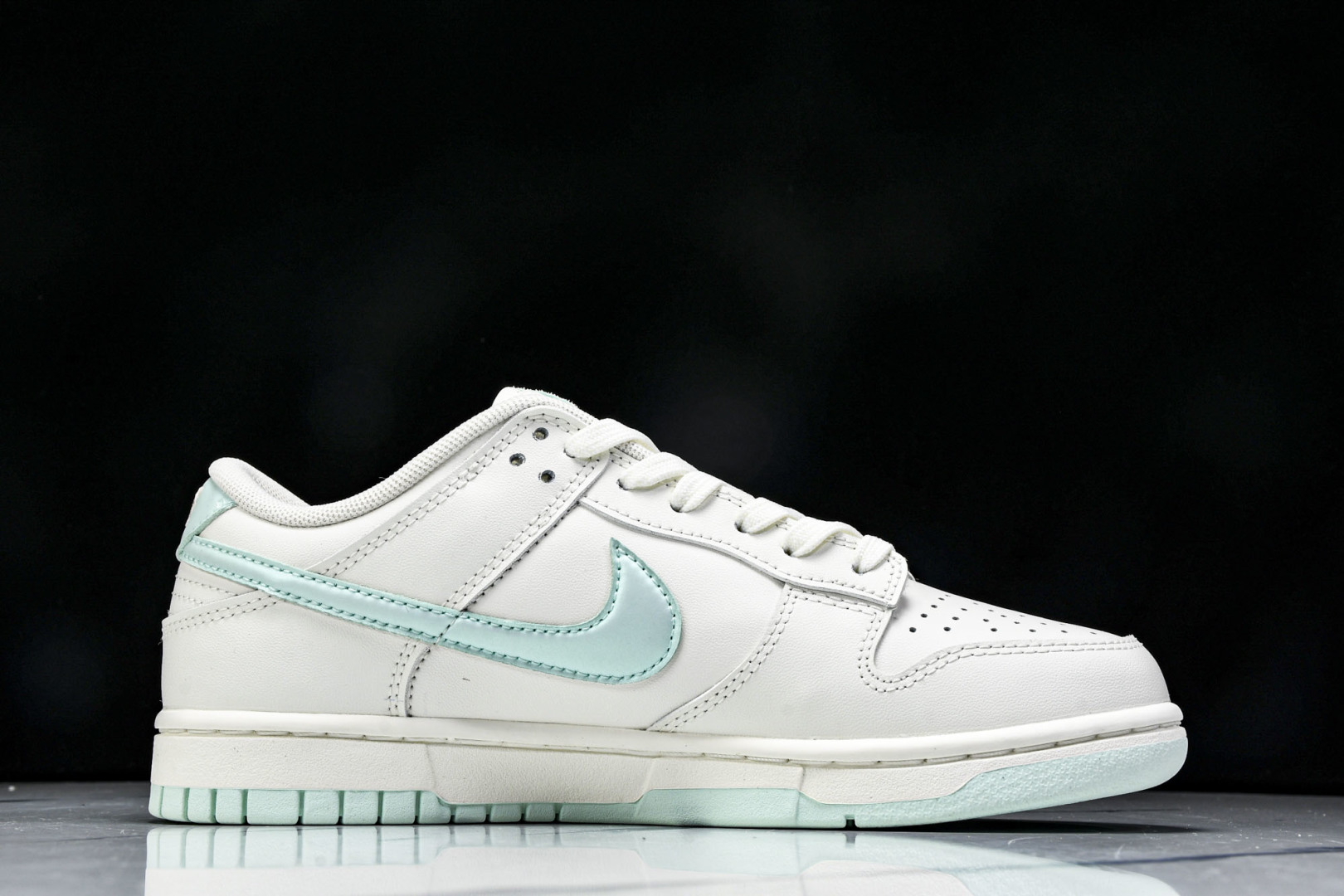  Nike SB Dunk Low 恋爱物语 周年高端定制 低帮休闲板鞋 WC0212-017 尺寸 3