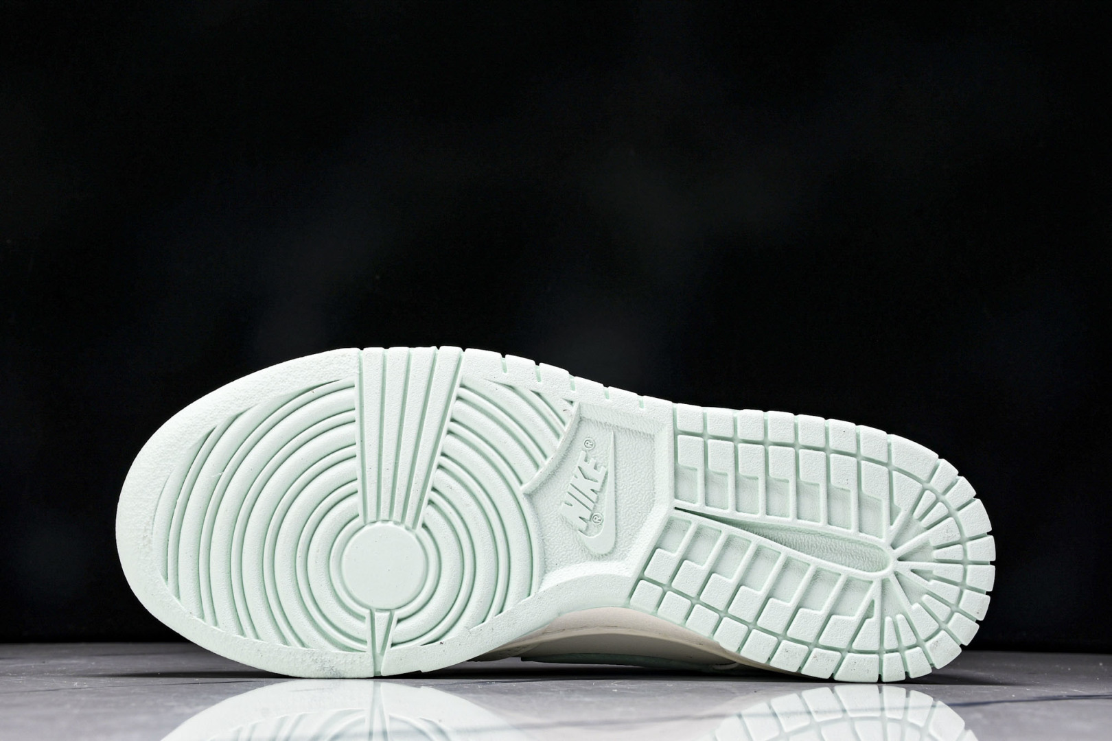  Nike SB Dunk Low 恋爱物语 周年高端定制 低帮休闲板鞋 WC0212-017 尺寸 3