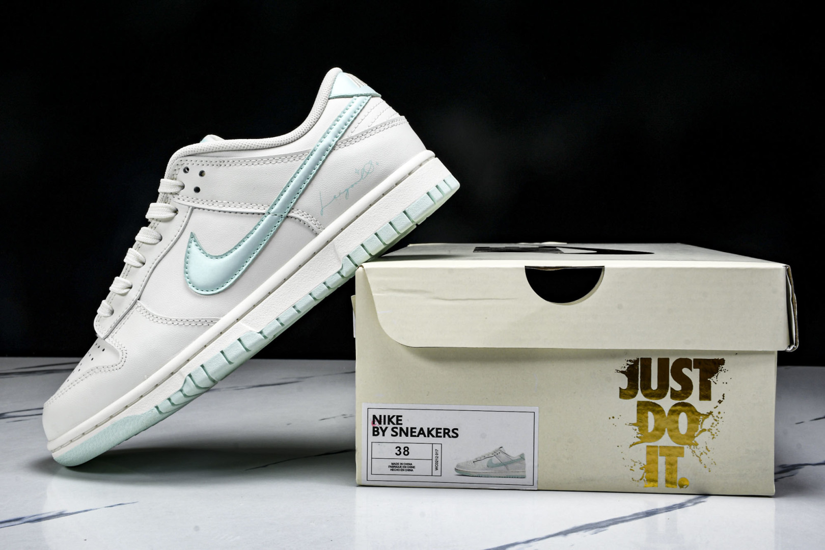 Nike SB Dunk Low 恋爱物语 周年高端定制 低帮休闲板鞋 WC0212-017 尺寸 3