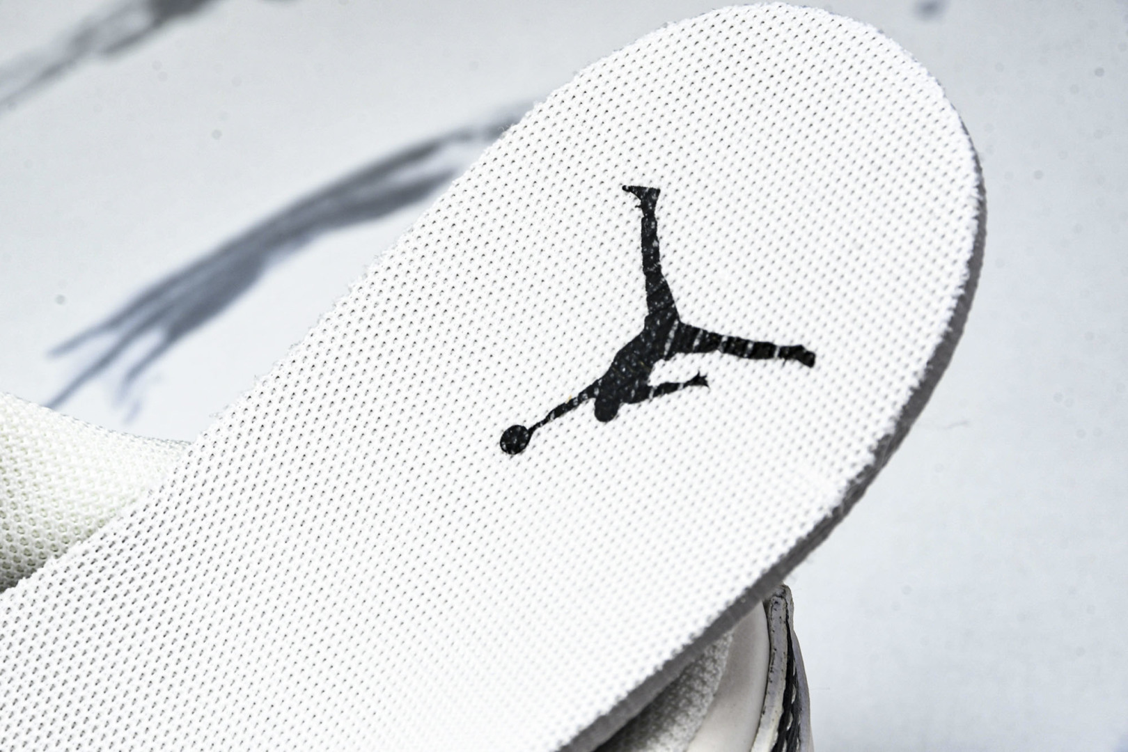  Air Jordan 1 Low AJ1 乔1 斯图西联名 拉丝黑勾 高端定制 低帮复古篮球鞋 XX3