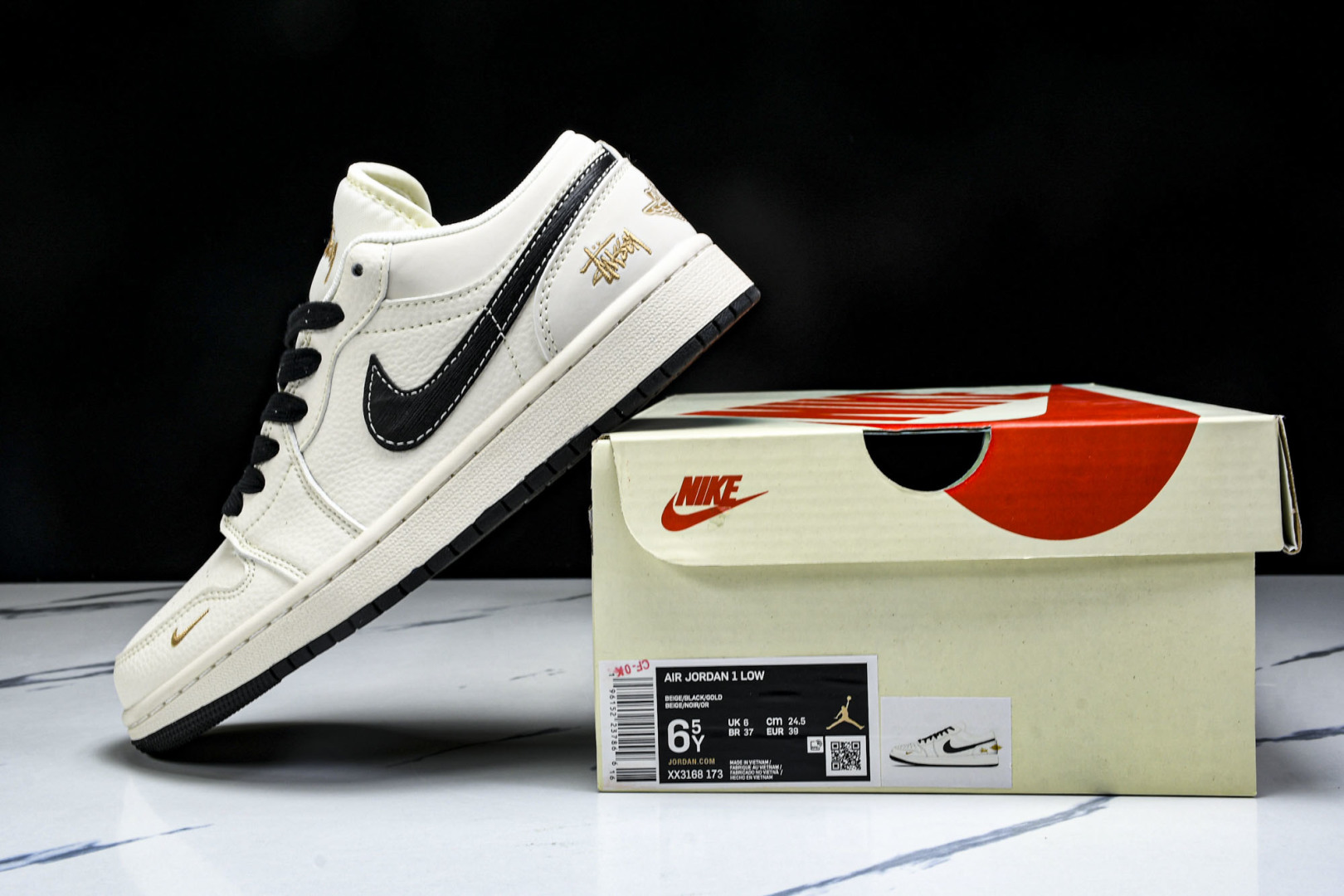  Air Jordan 1 Low AJ1 乔1 斯图西联名 拉丝黑勾 高端定制 低帮复古篮球鞋 XX3