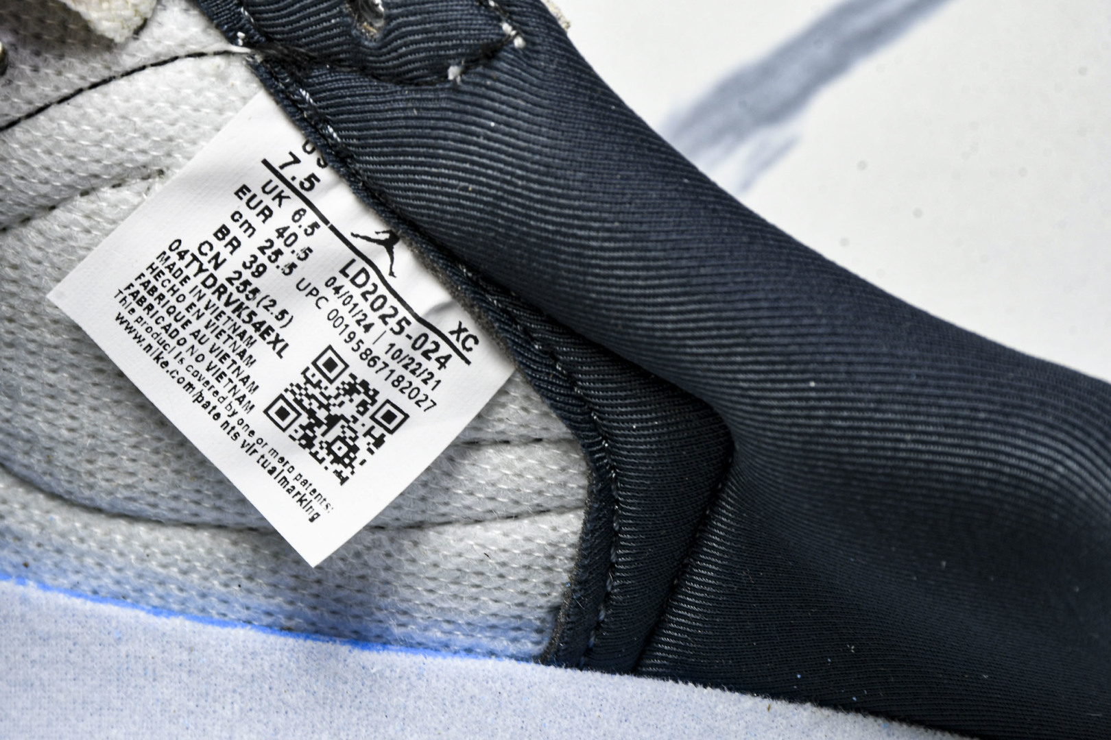  Travis Scott x Fragment Design x Air Jordan 1 Low O