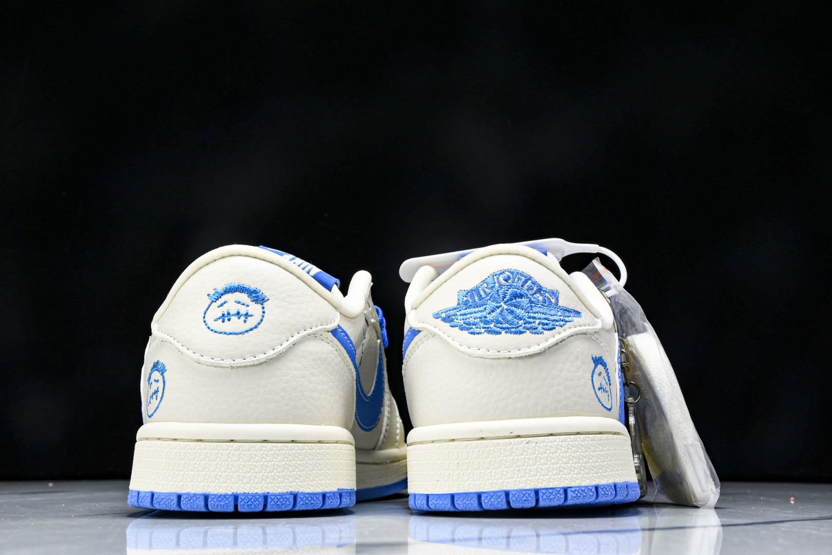  Travis Scott x Fragment Design x Air Jordan 1 Low O
