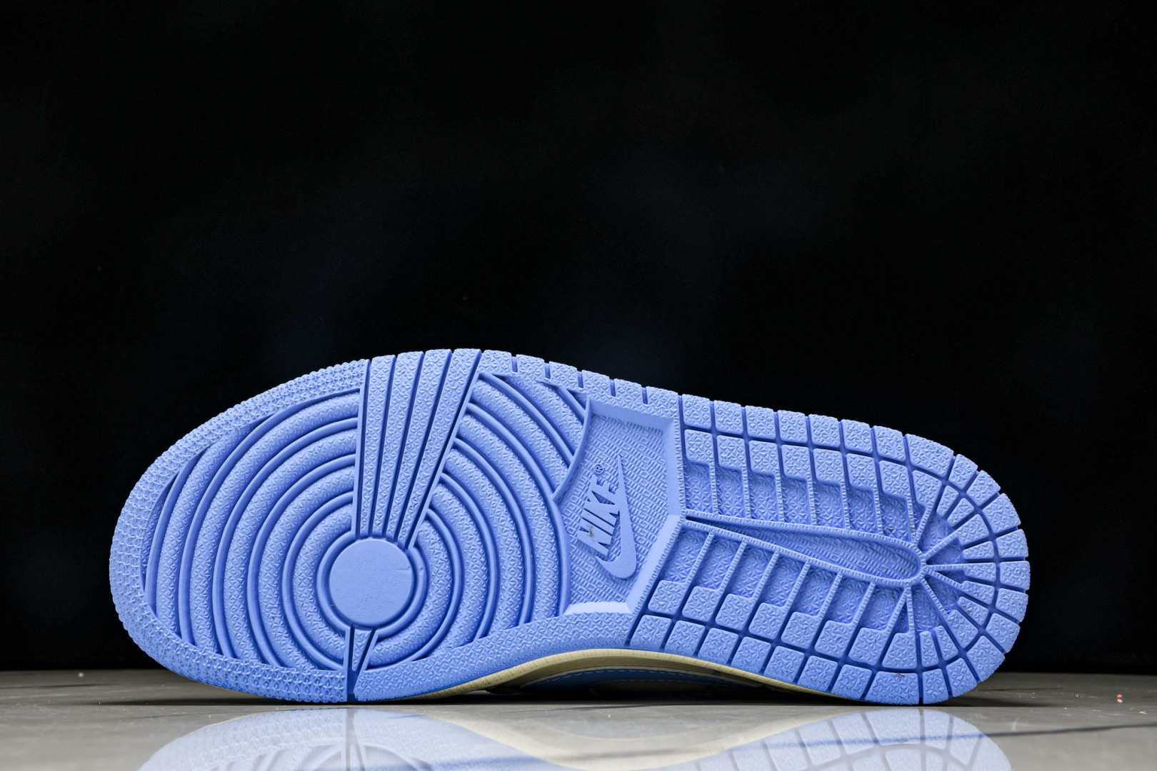  Travis Scott x Fragment Design x Air Jordan 1 Low O
