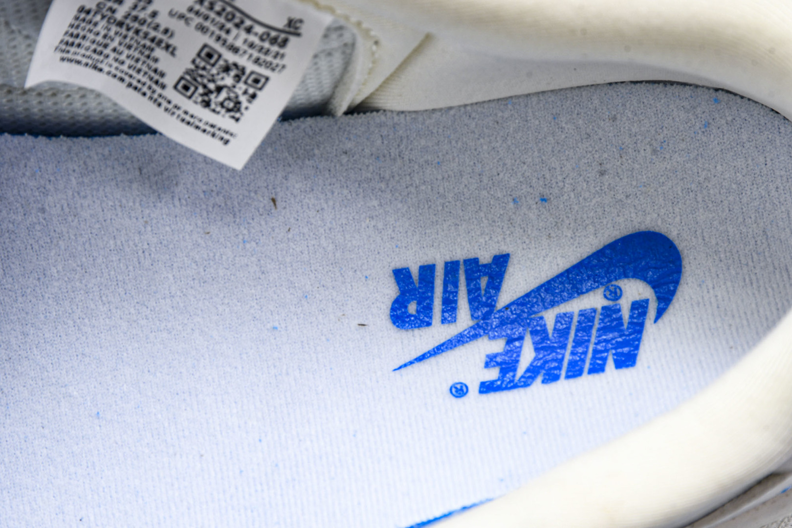  Travis Scott x Fragment Design x Air Jordan 1 Low O
