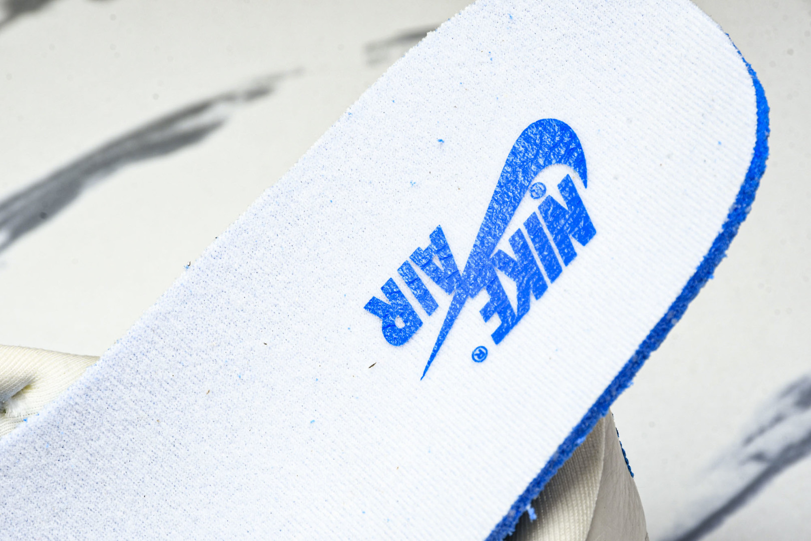  Travis Scott x Fragment Design x Air Jordan 1 Low O