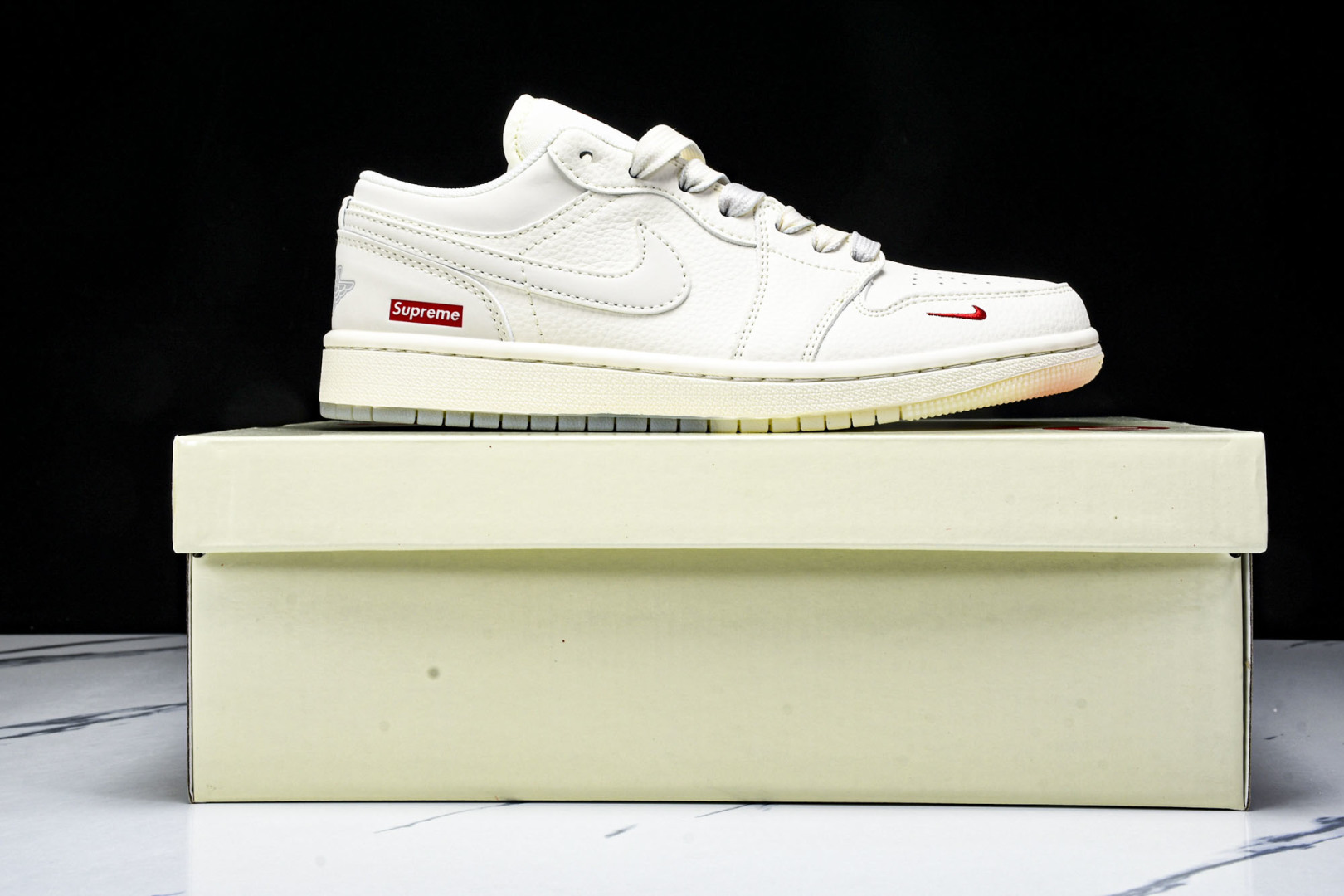  Air Jordan 1 Low AJ1 乔1 Supreme联名 米灰双色 高端定制 低帮复古篮球鞋