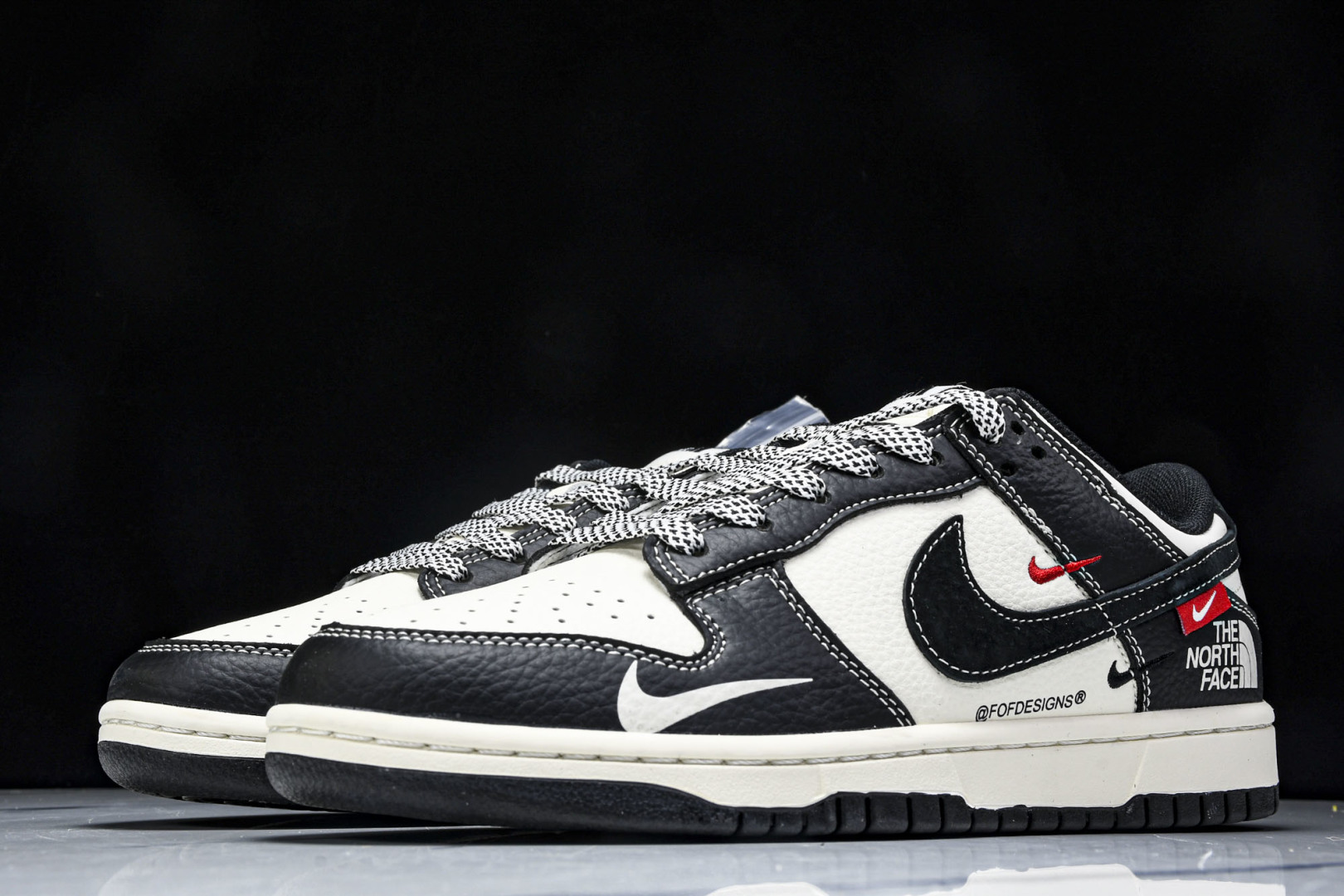  Nike SB Dunk Low 北面联名 黑白黑勾黑勾 周年高端定制 低帮休闲板鞋 YX5066-3