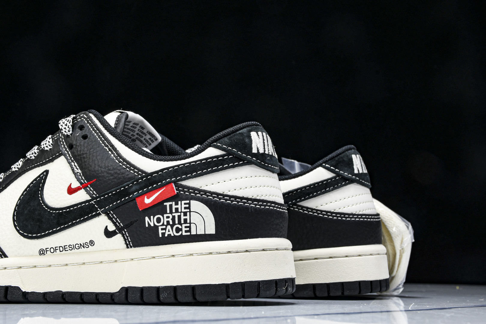  Nike SB Dunk Low 北面联名 黑白黑勾黑勾 周年高端定制 低帮休闲板鞋 YX5066-3