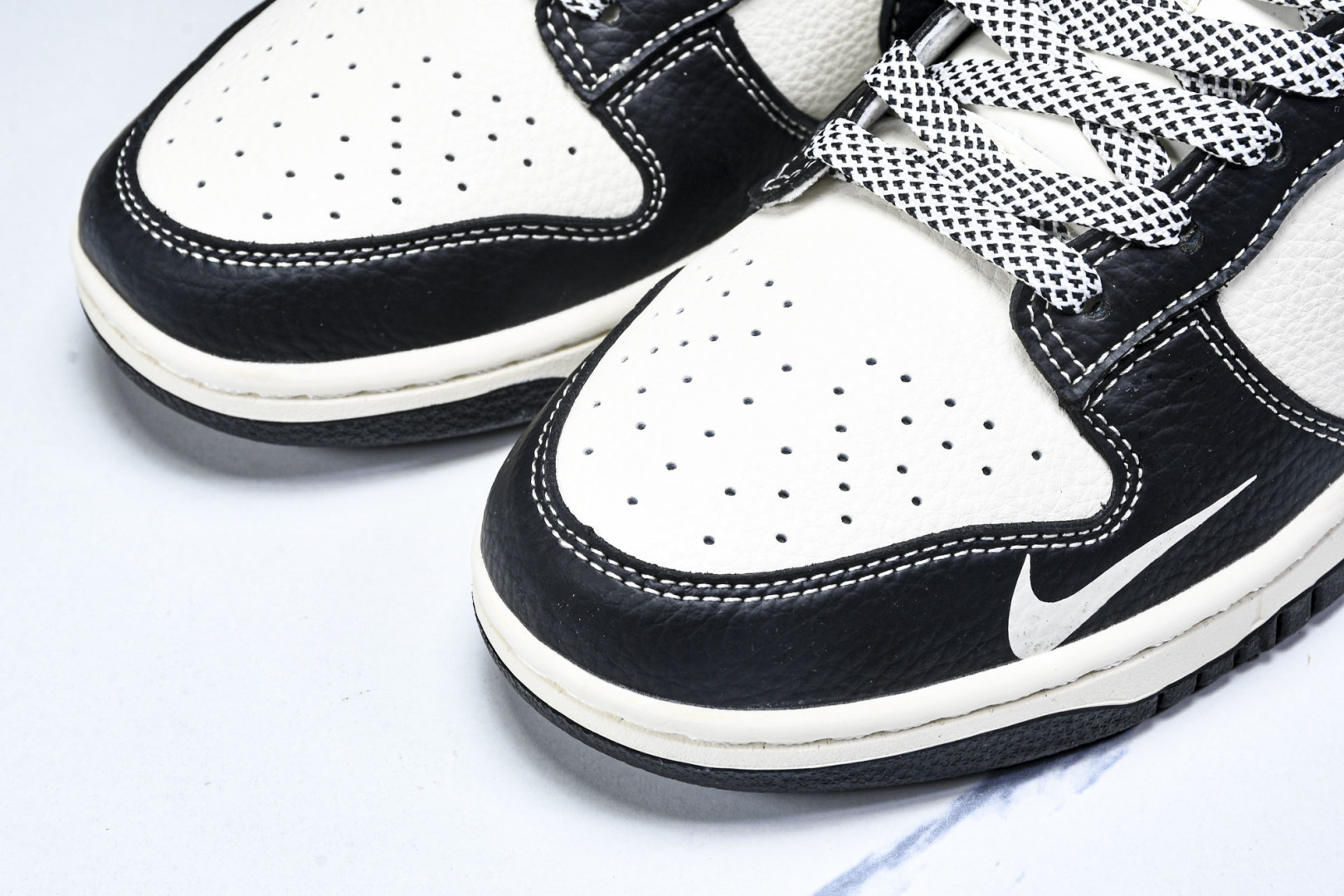  Nike SB Dunk Low 北面联名 黑白黑勾黑勾 周年高端定制 低帮休闲板鞋 YX5066-3