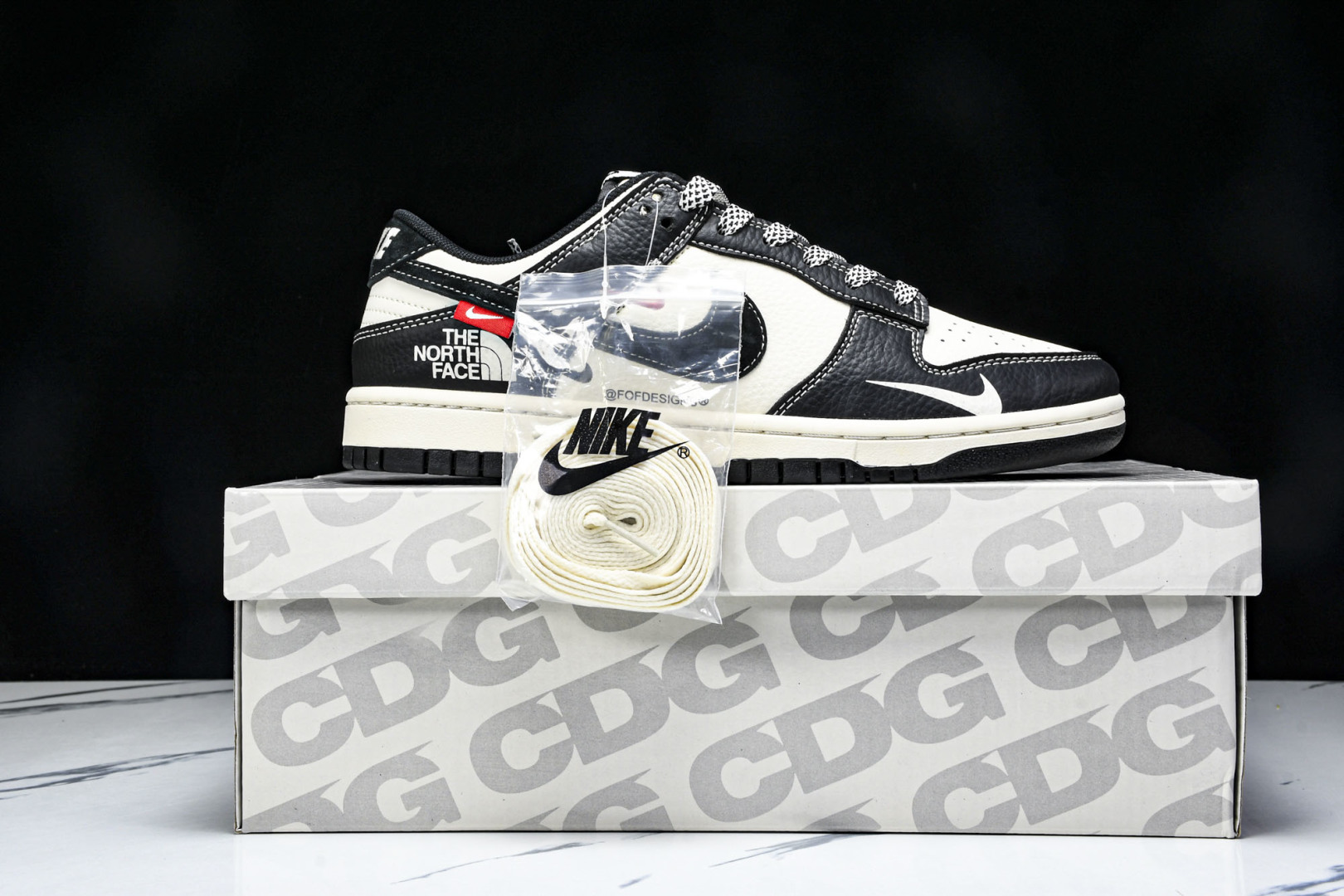  Nike SB Dunk Low 北面联名 黑白黑勾黑勾 周年高端定制 低帮休闲板鞋 YX5066-3