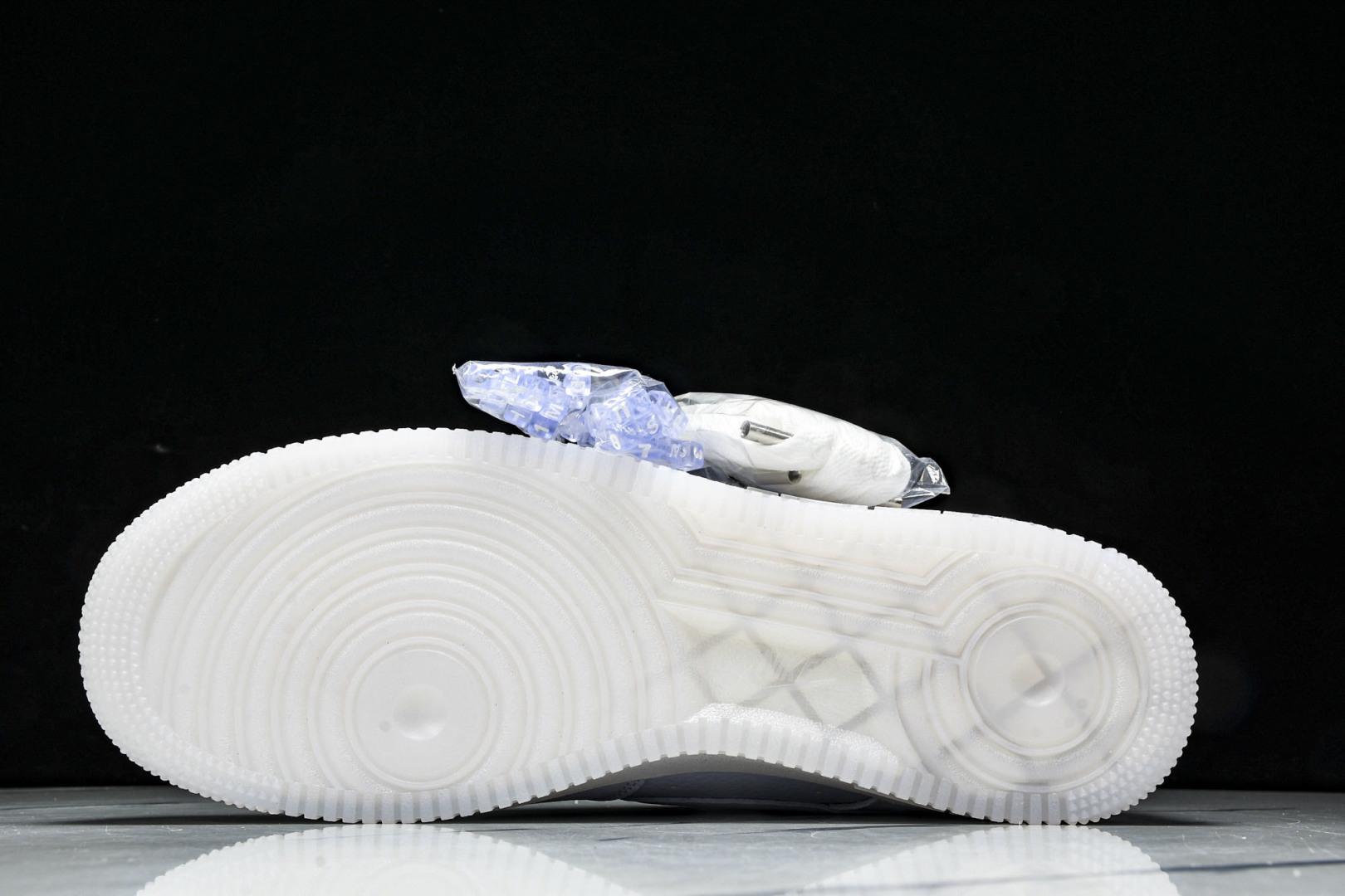 AF1 尺码36-45

纯原版出品-Air Force 1'07 Low 空军一号低帮休闲板鞋 CZ8