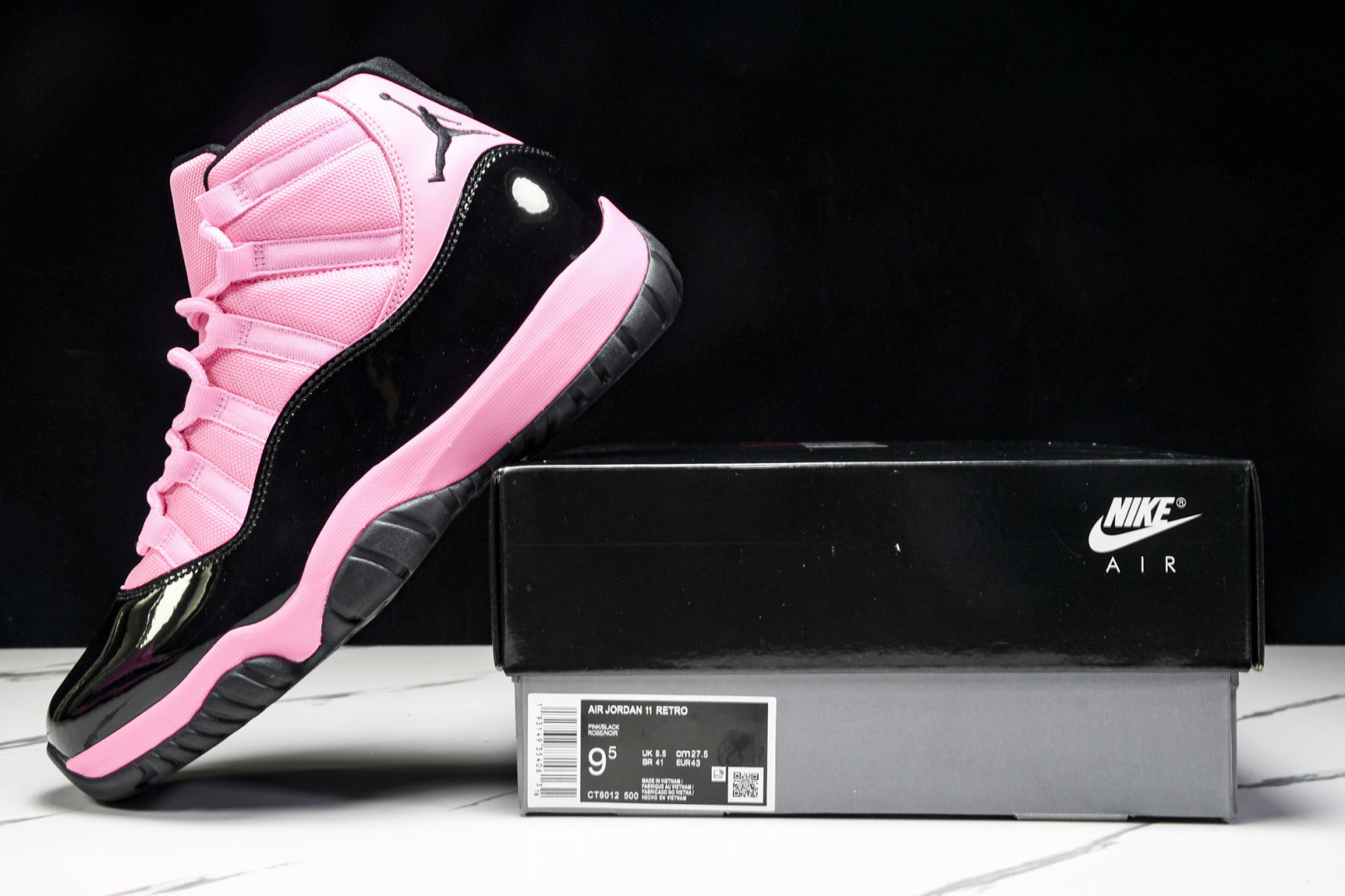 AJ11黑粉 尺码40-47.5

纯原版出品-Air Jordan 11 Retro AJ11 乔11