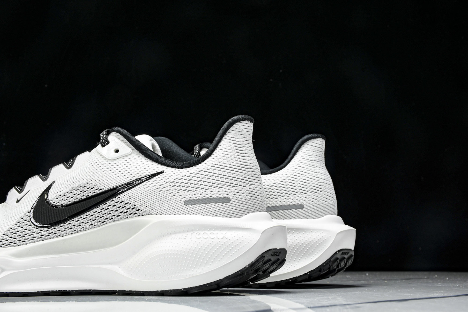  Nike Air Zoom Pegasus  41 登月41代超级飞马系列马拉松跑步鞋 FD2722-