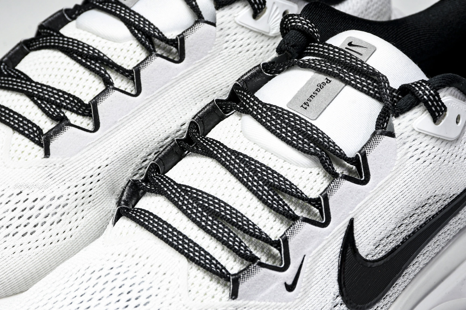  Nike Air Zoom Pegasus  41 登月41代超级飞马系列马拉松跑步鞋 FD2722-