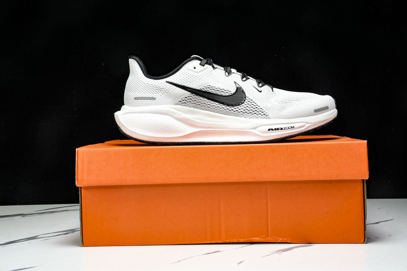  Nike Air Zoom Pegasus  41 登月41代超级飞马系列马拉松跑步鞋 FD2722-