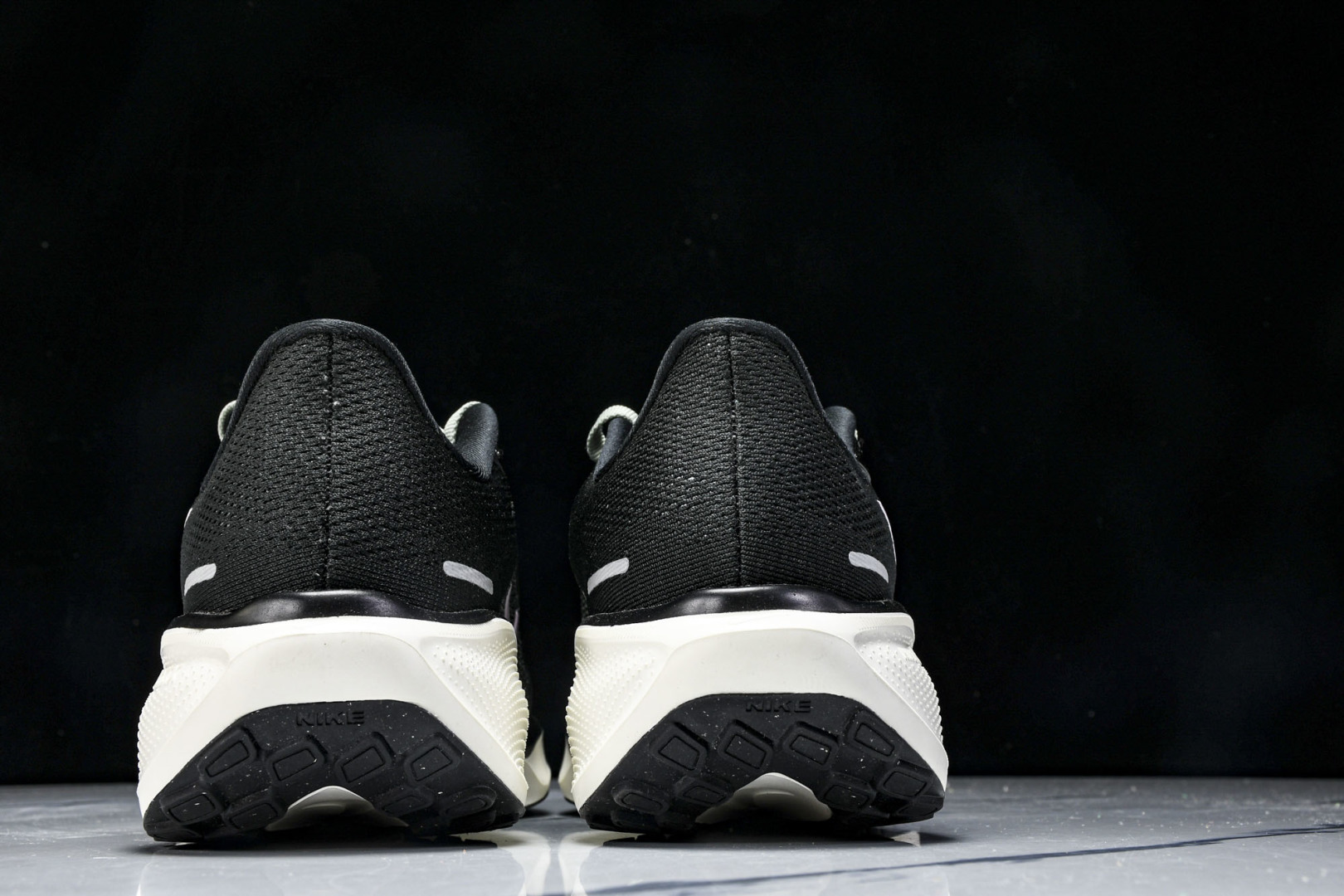  Nike Air Zoom Pegasus  41 登月41代超级飞马系列马拉松跑步鞋 FD2723-
