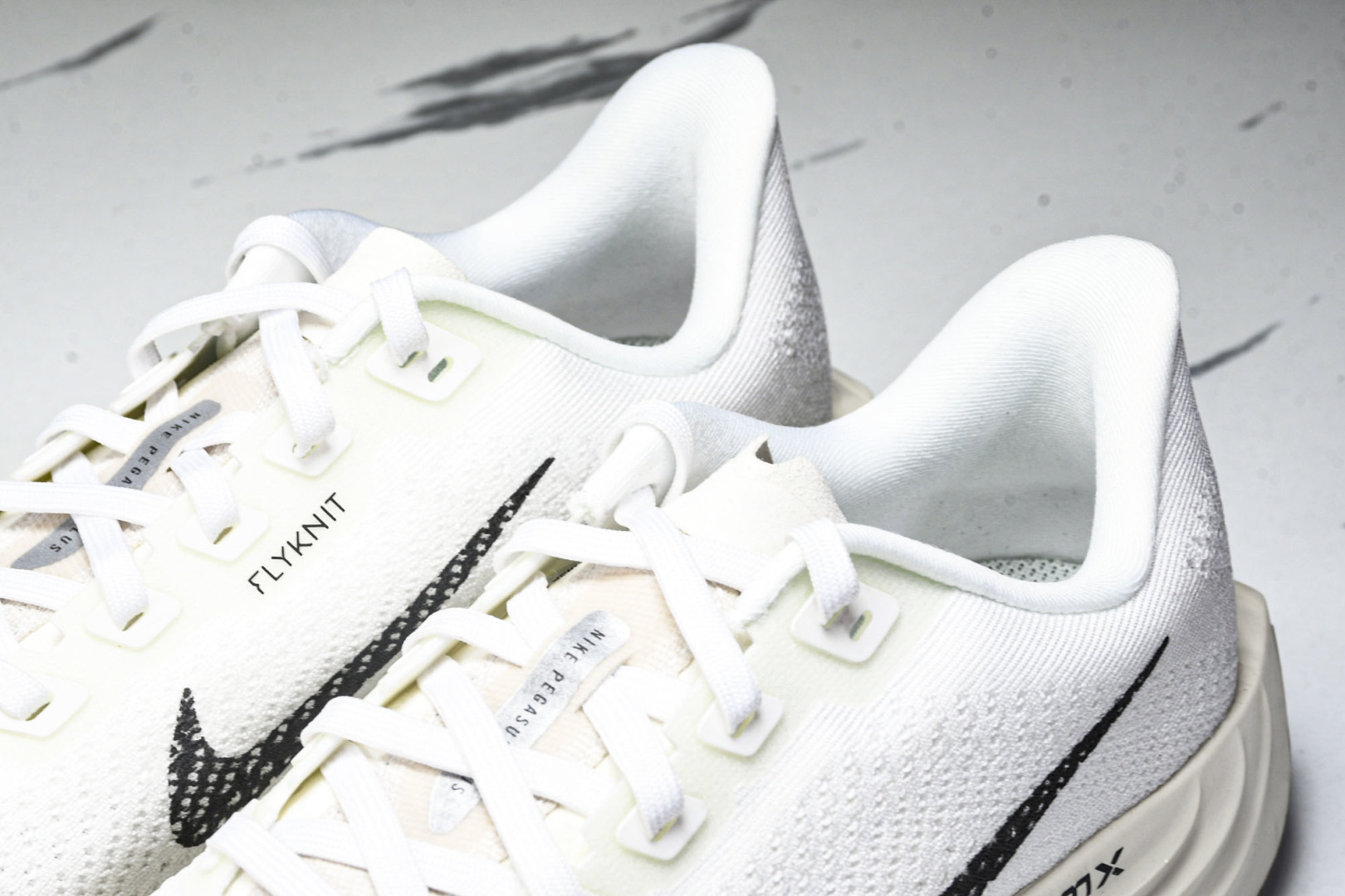 Nk Air Zoom Pegasus 35 飞马系列透气缓震运动跑鞋 FQ7262-100 尺寸39