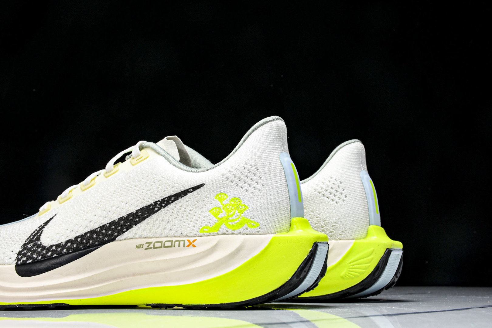  Nk Air Zoom Pegasus 35 飞马系列透气缓震运动跑鞋 HQ3451-101 尺寸39