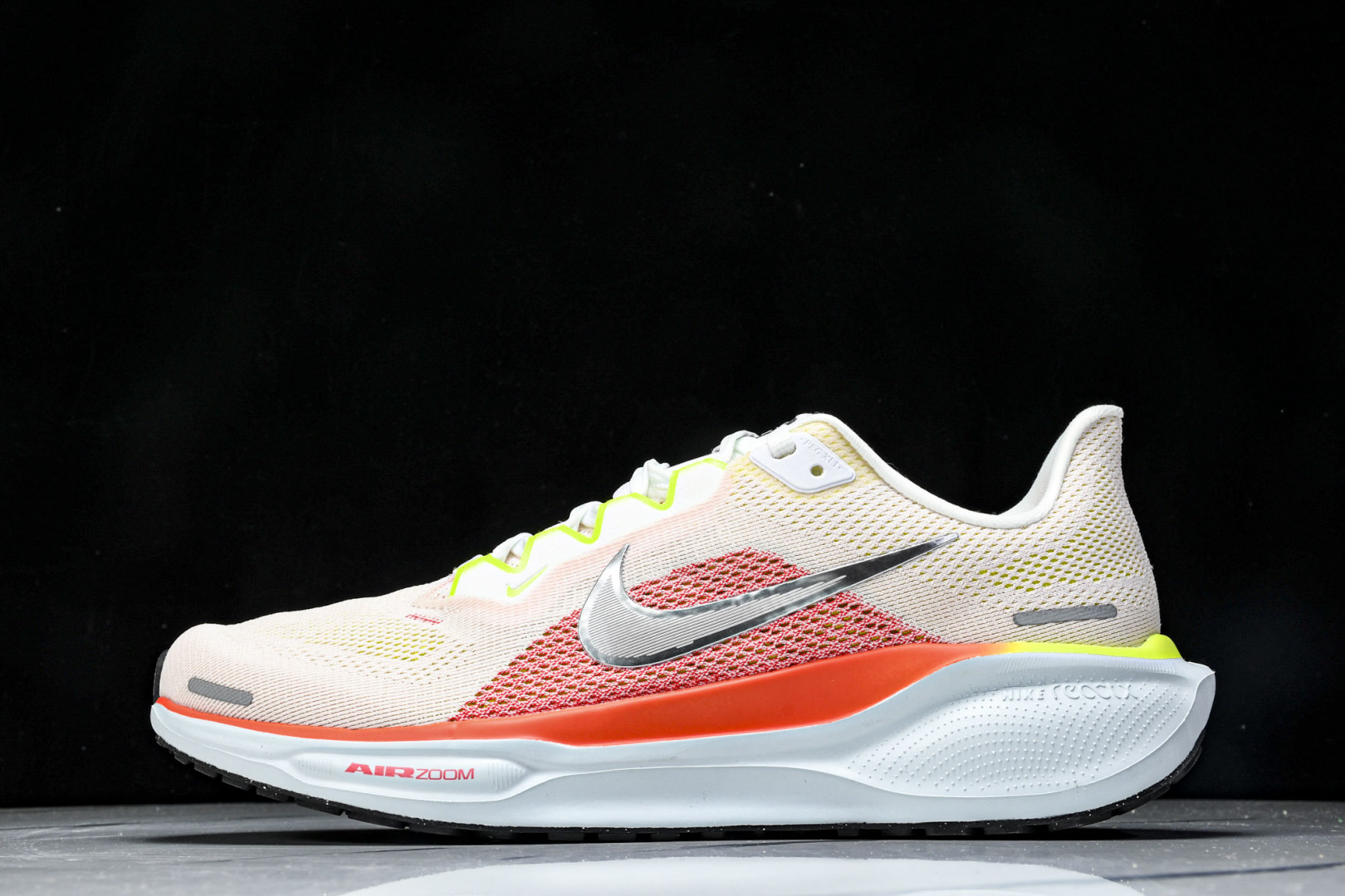  Nk Air Zoom Pegasus 41 耐克网面透气轻便耐磨跑鞋 FD2722-100 尺寸36