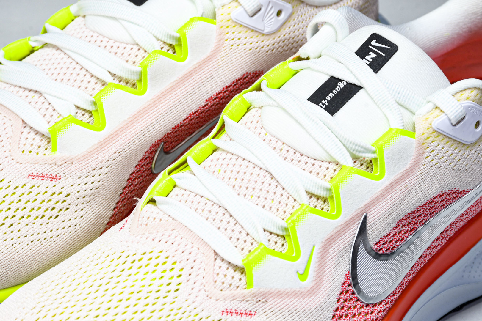  Nk Air Zoom Pegasus 41 耐克网面透气轻便耐磨跑鞋 FD2722-100 尺寸36