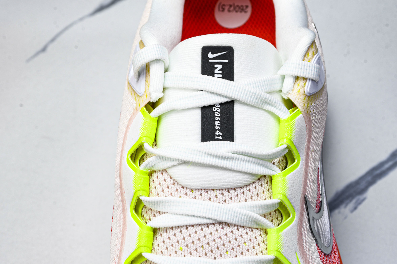  Nk Air Zoom Pegasus 41 耐克网面透气轻便耐磨跑鞋 FD2722-100 尺寸36
